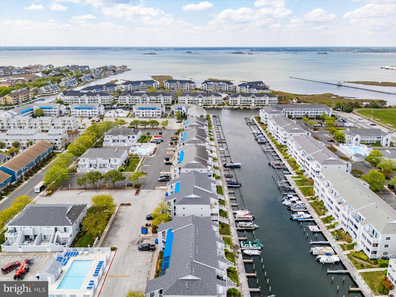 HIDDEN HARBOR - Residential