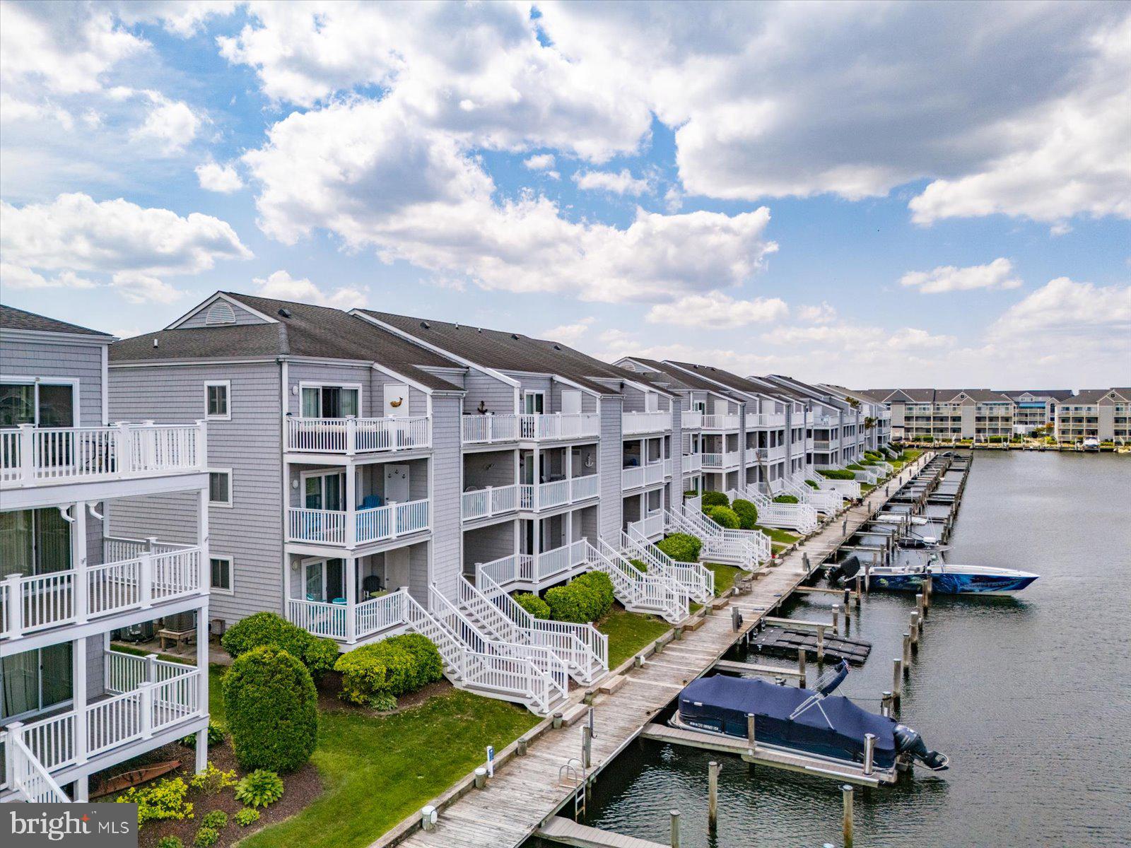 HIDDEN HARBOR - Residential