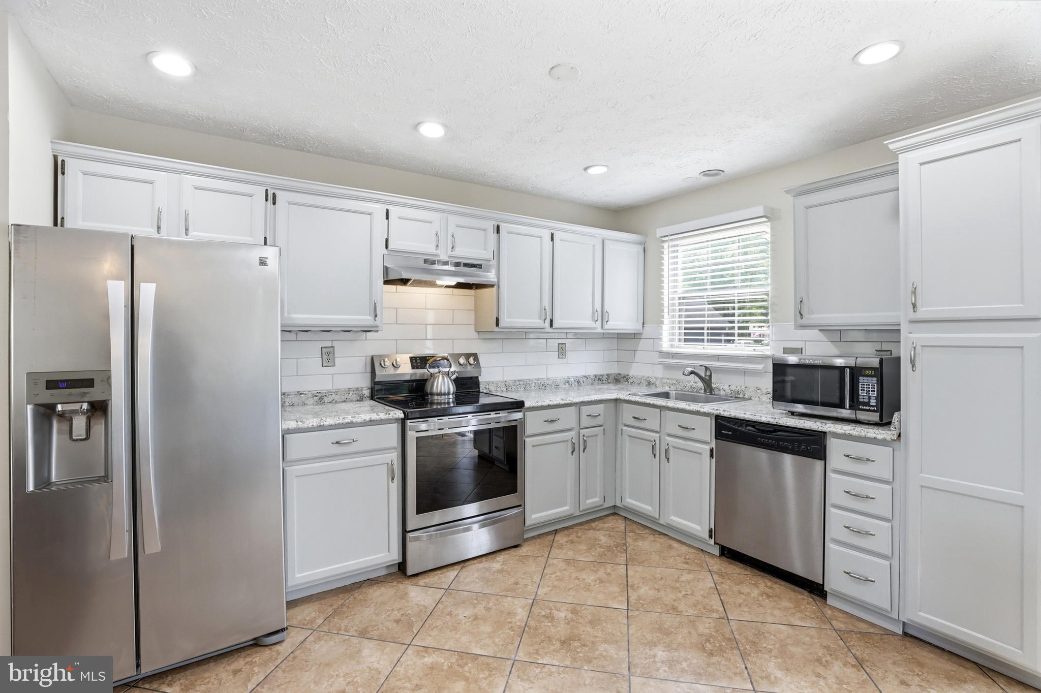 WESTLAKE VILLAGE - Residential