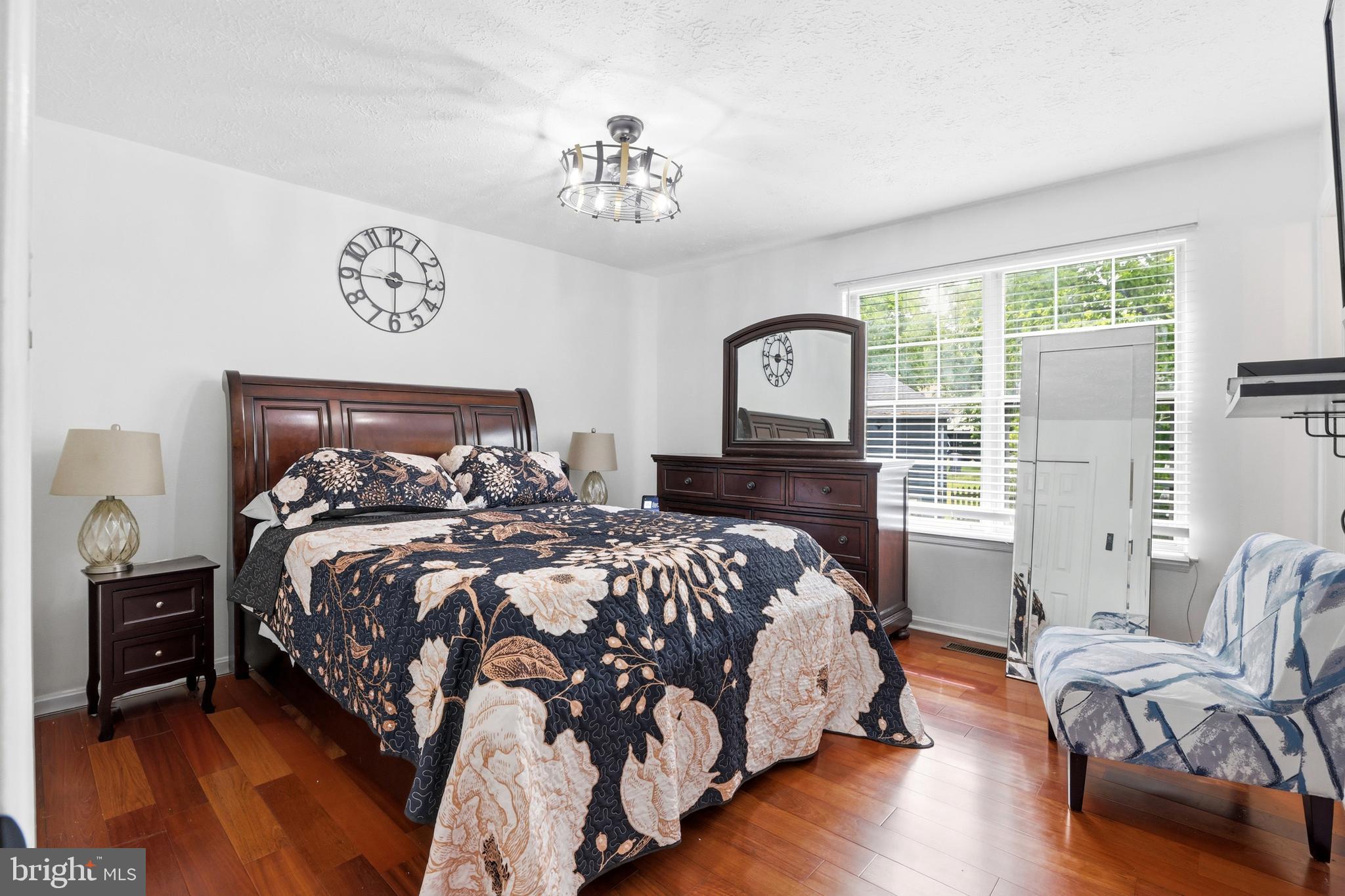 WESTLAKE VILLAGE - Residential