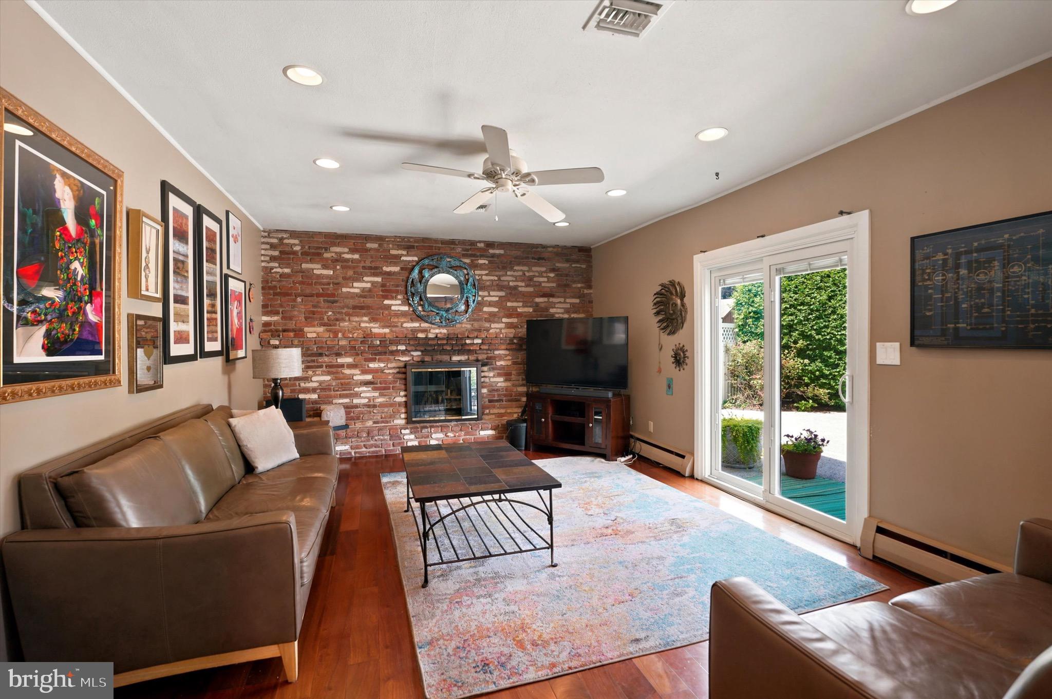 BLUE BELL - Residential