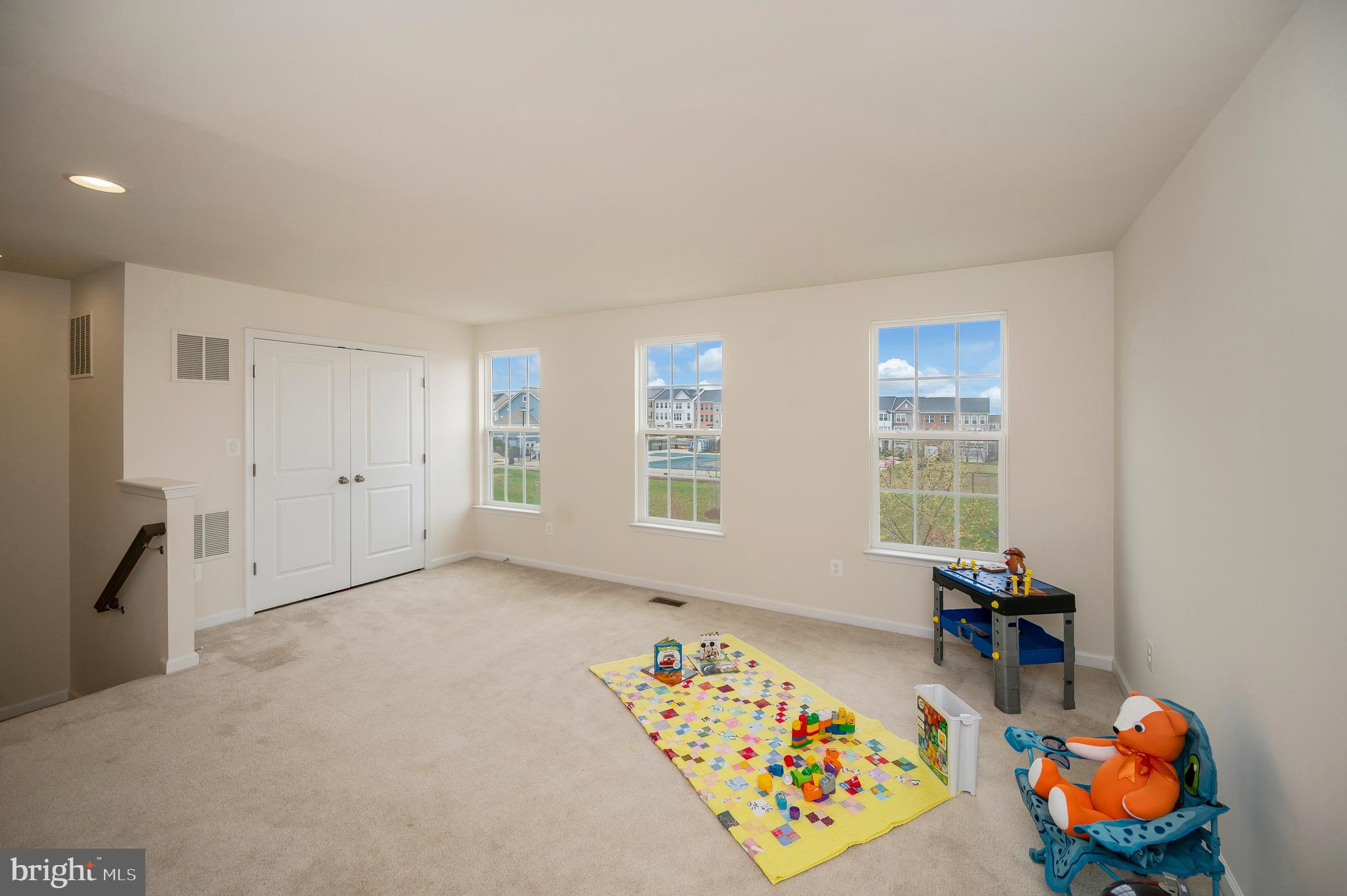 EMBREY MILL - Residential