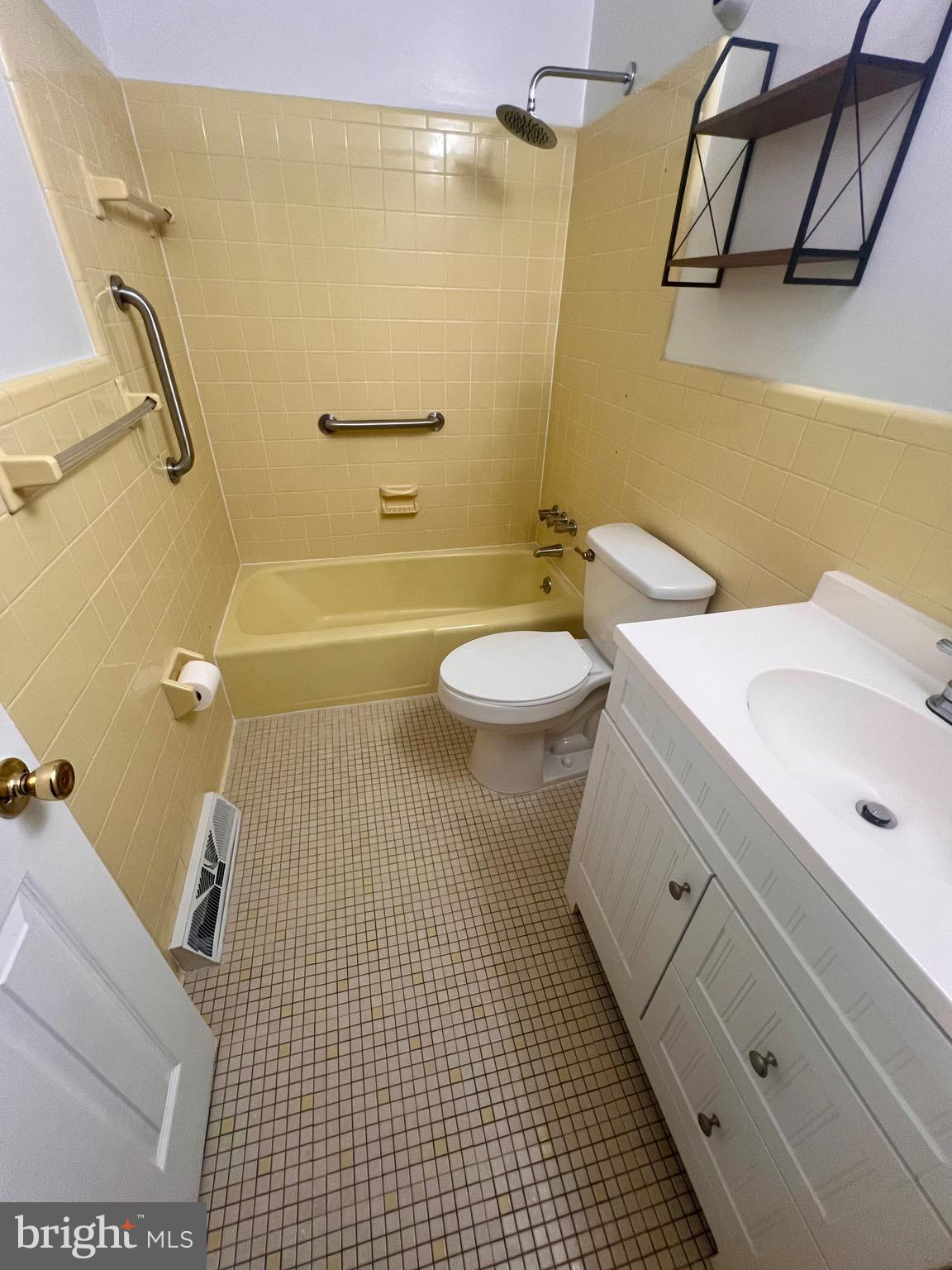 GREENVIEW KNOLLS - Residential