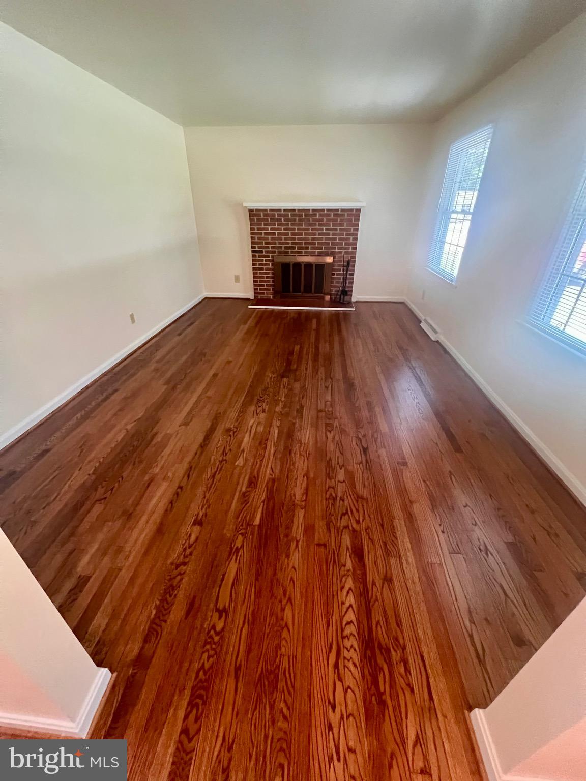 GREENVIEW KNOLLS - Residential