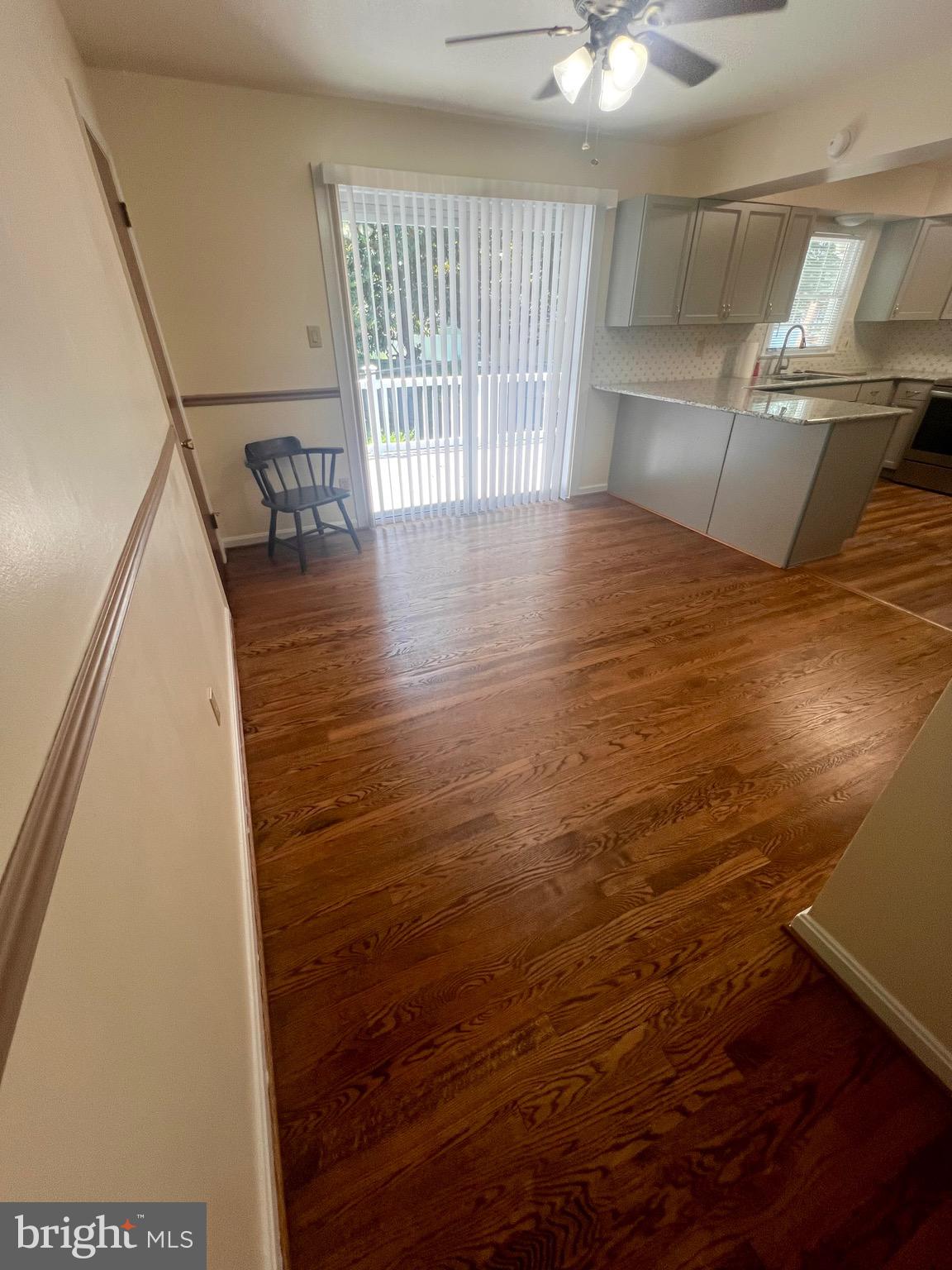 GREENVIEW KNOLLS - Residential