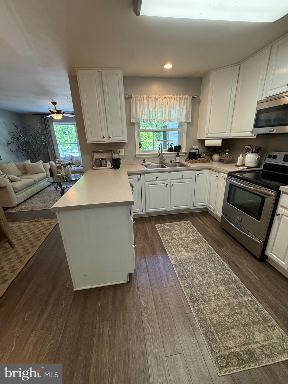 WINTERS RUN MANOR - Residential