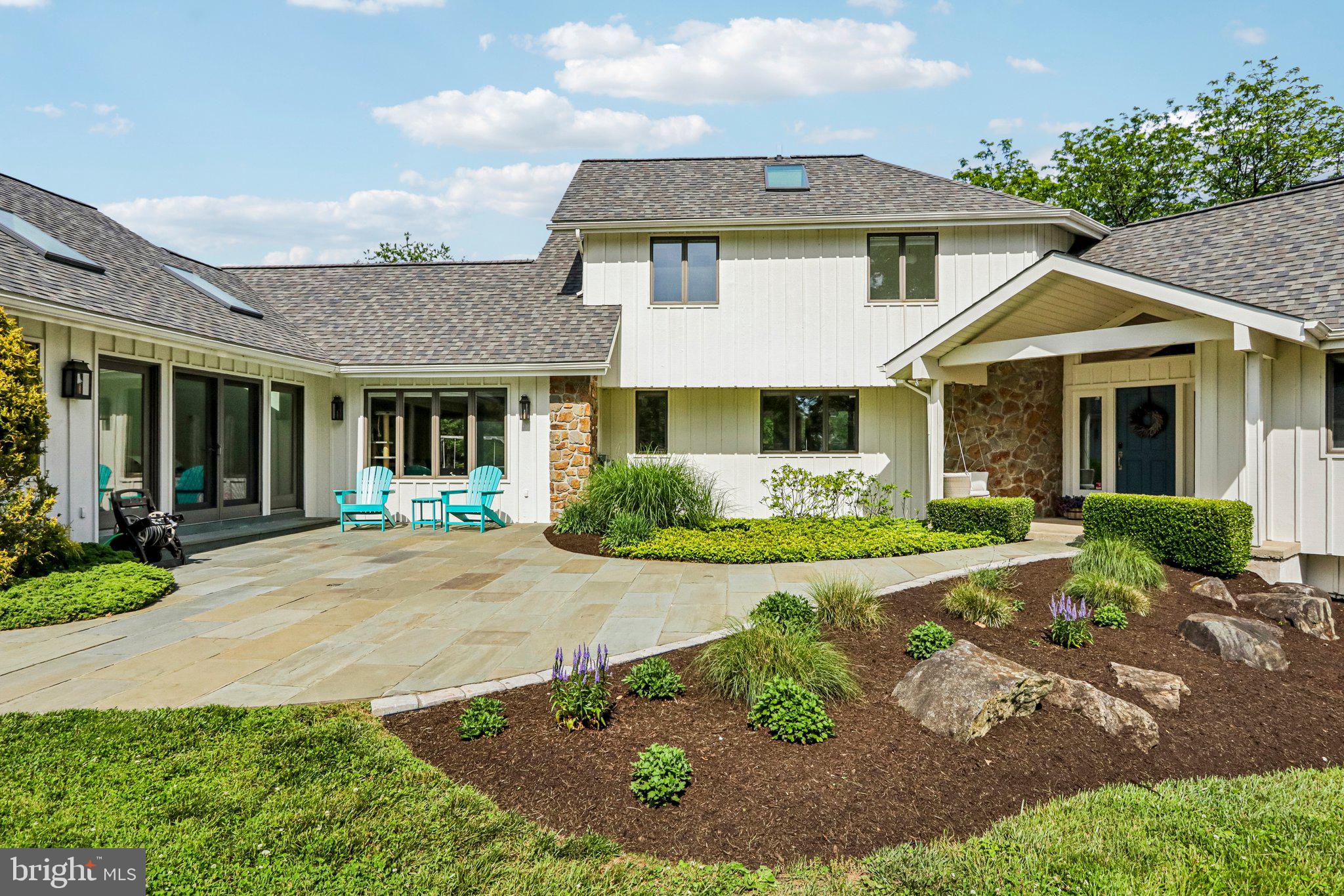RADNOR HUNT - Residential