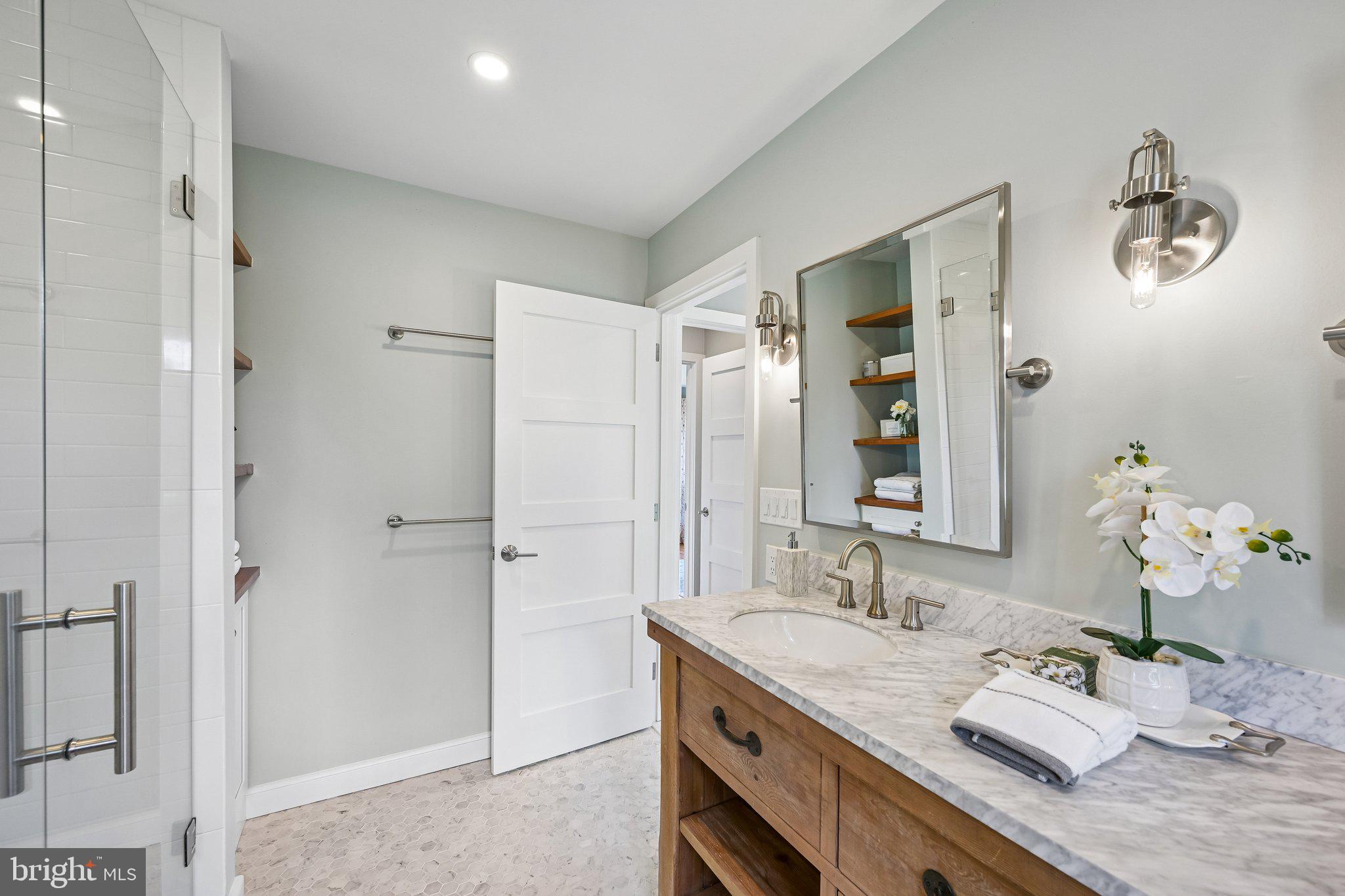 RADNOR HUNT - Residential