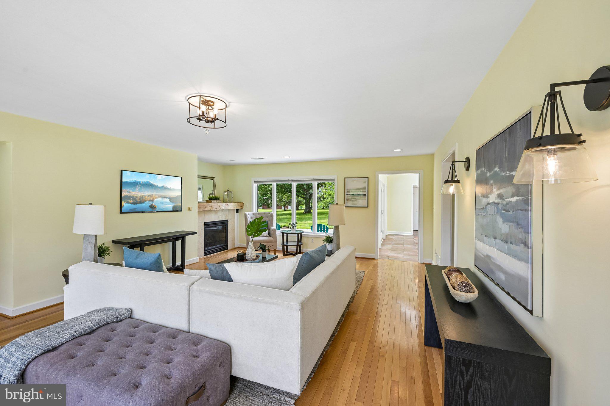 RADNOR HUNT - Residential