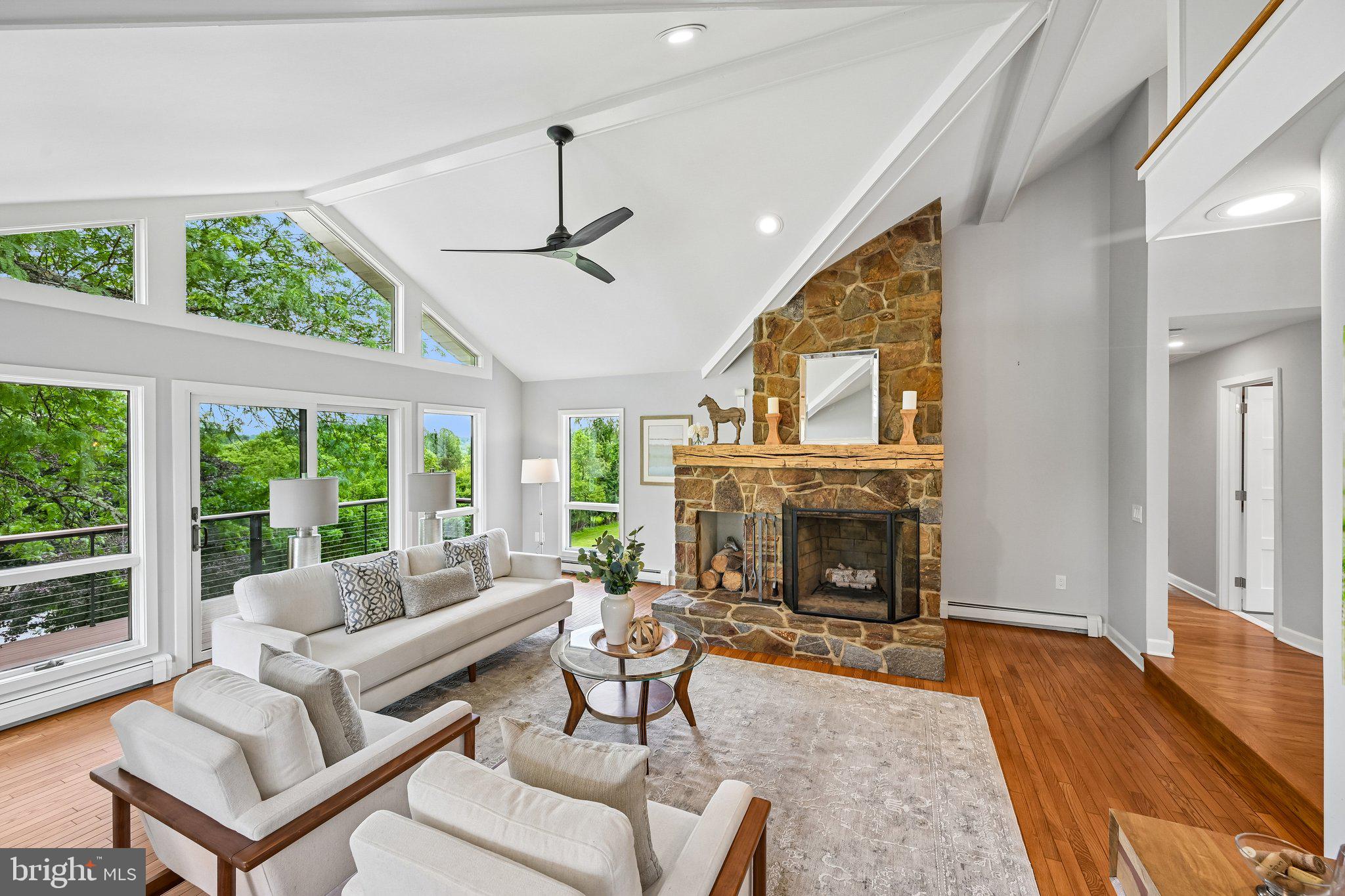 RADNOR HUNT - Residential