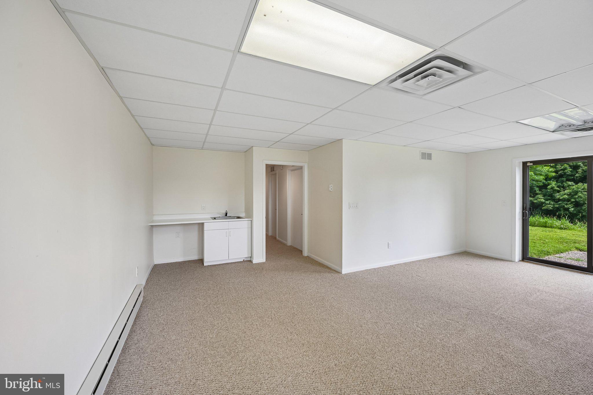RADNOR HUNT - Residential