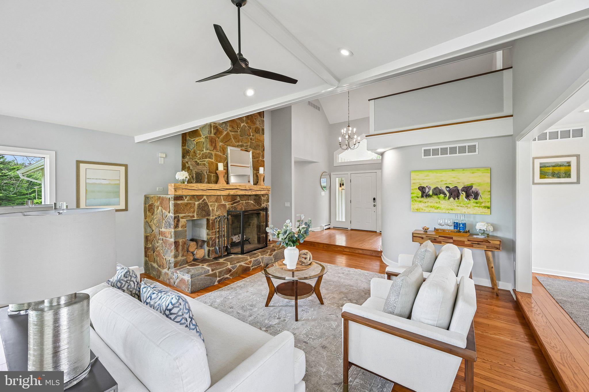 RADNOR HUNT - Residential