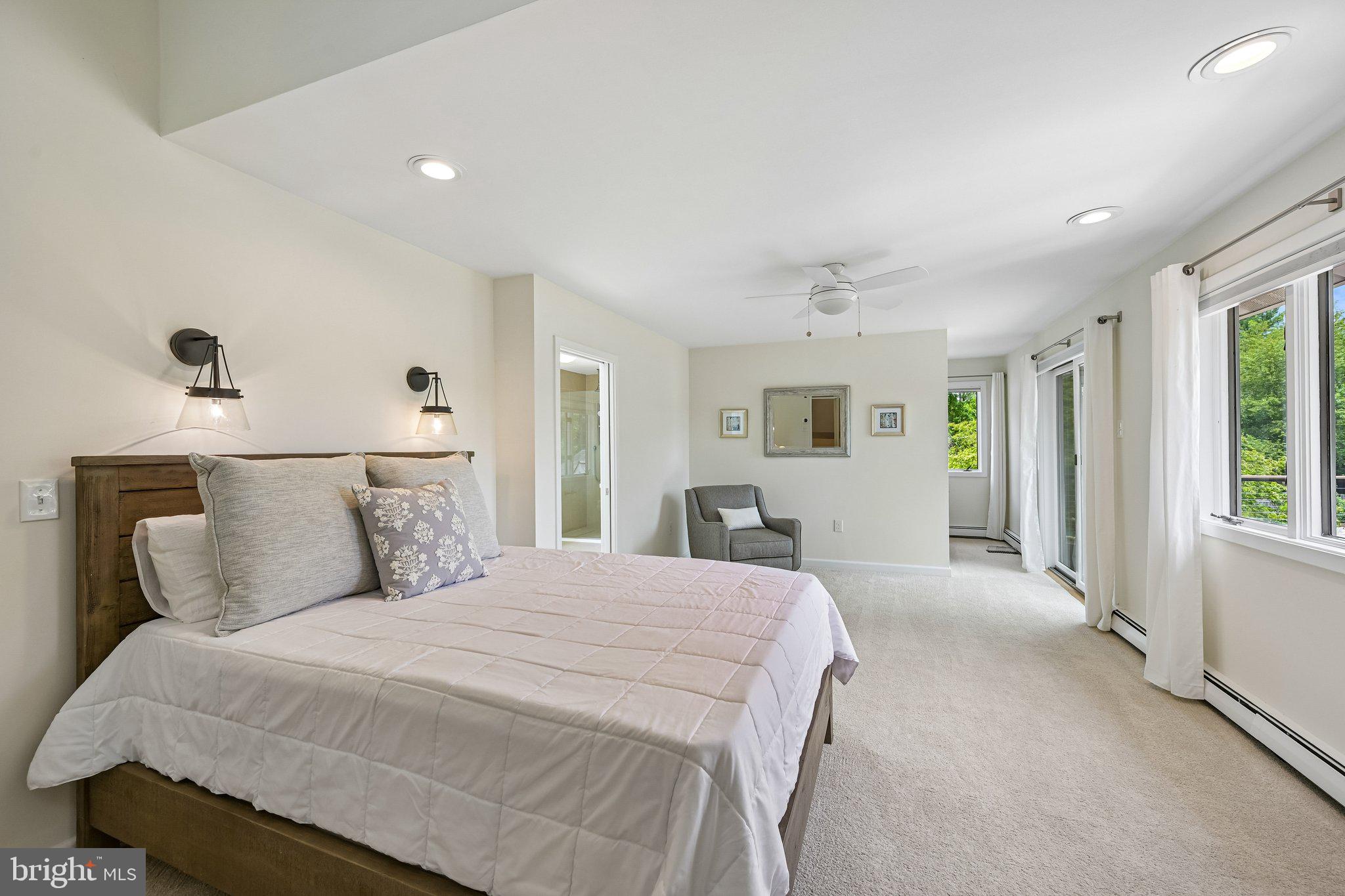 RADNOR HUNT - Residential