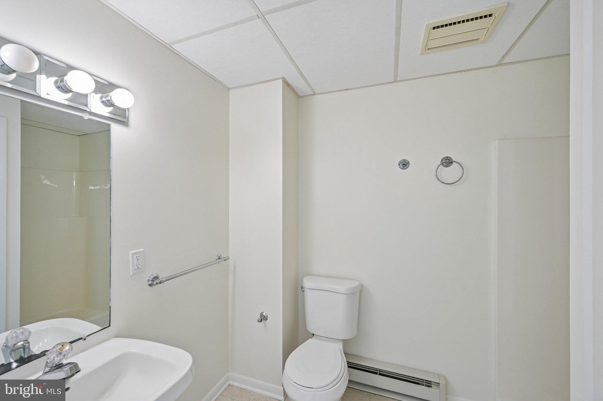 RADNOR HUNT - Residential