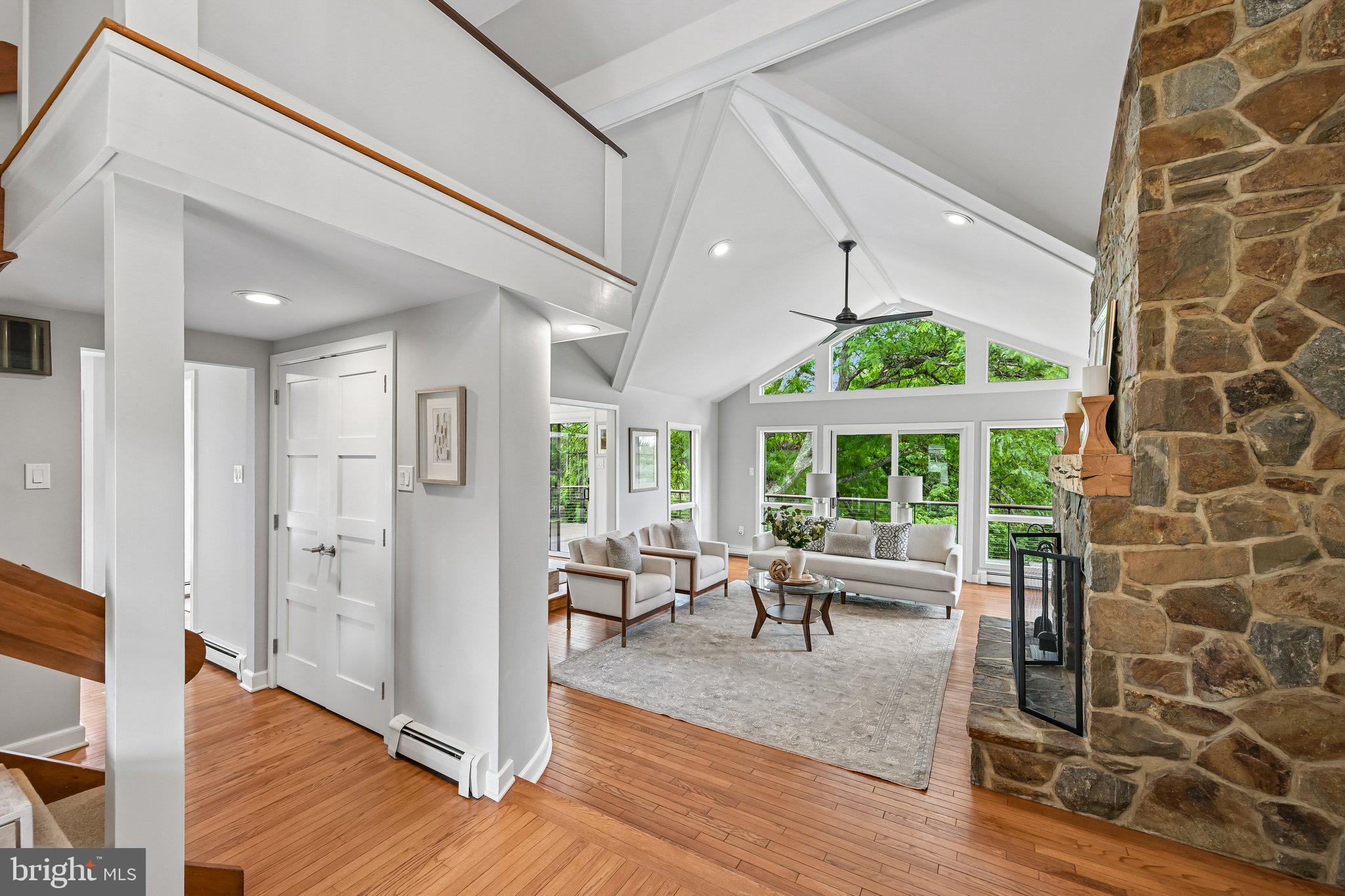 RADNOR HUNT - Residential