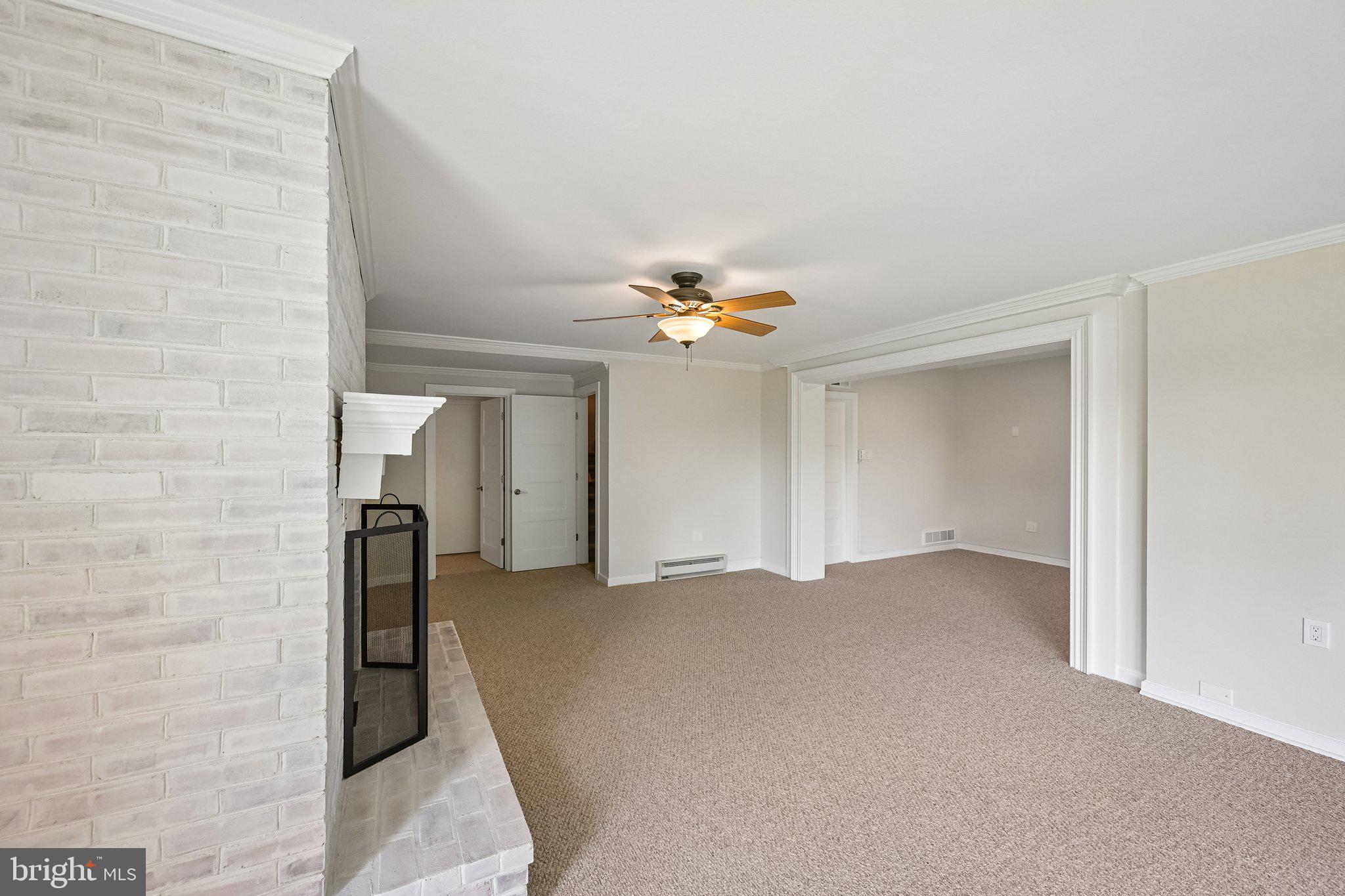 RADNOR HUNT - Residential