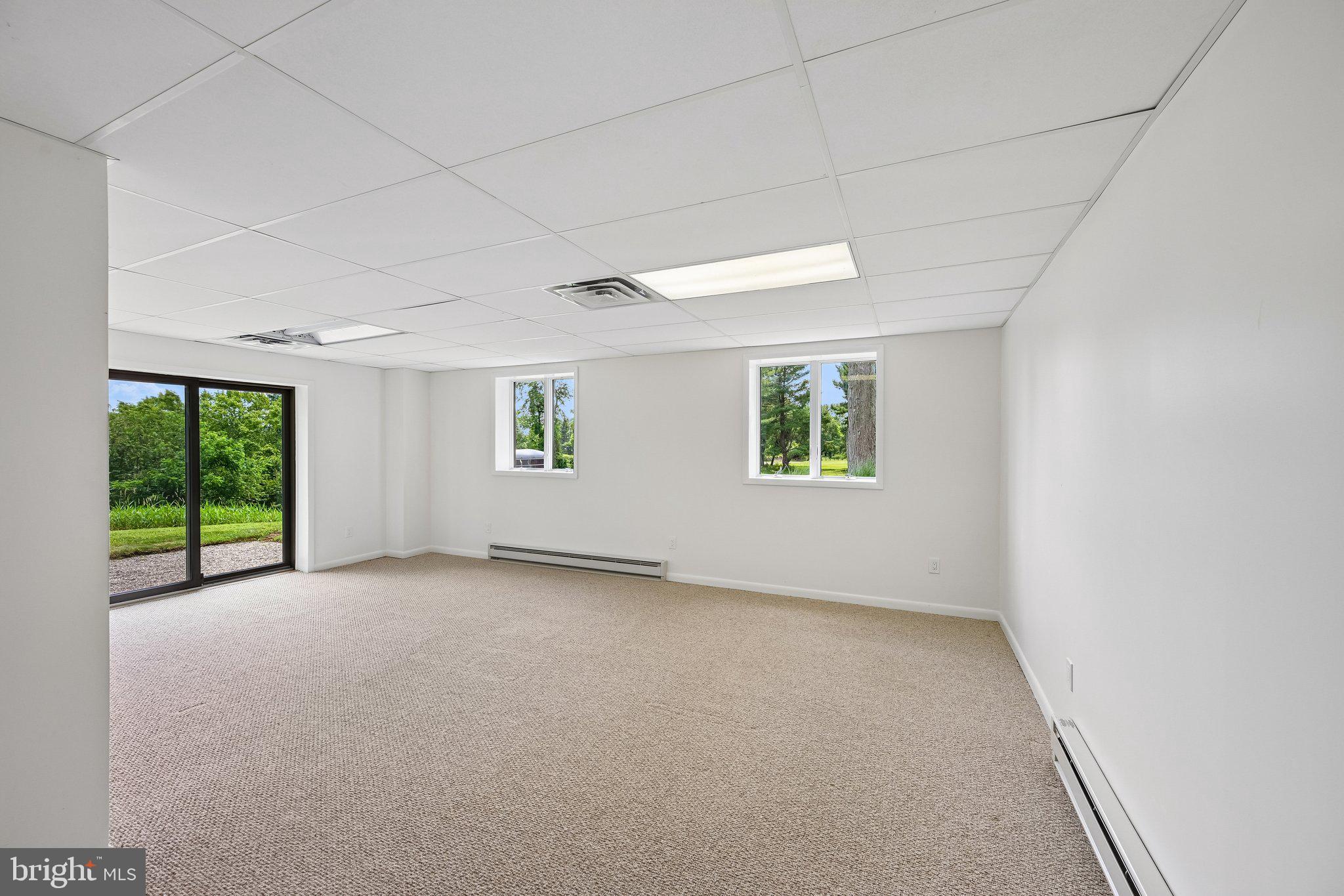 RADNOR HUNT - Residential