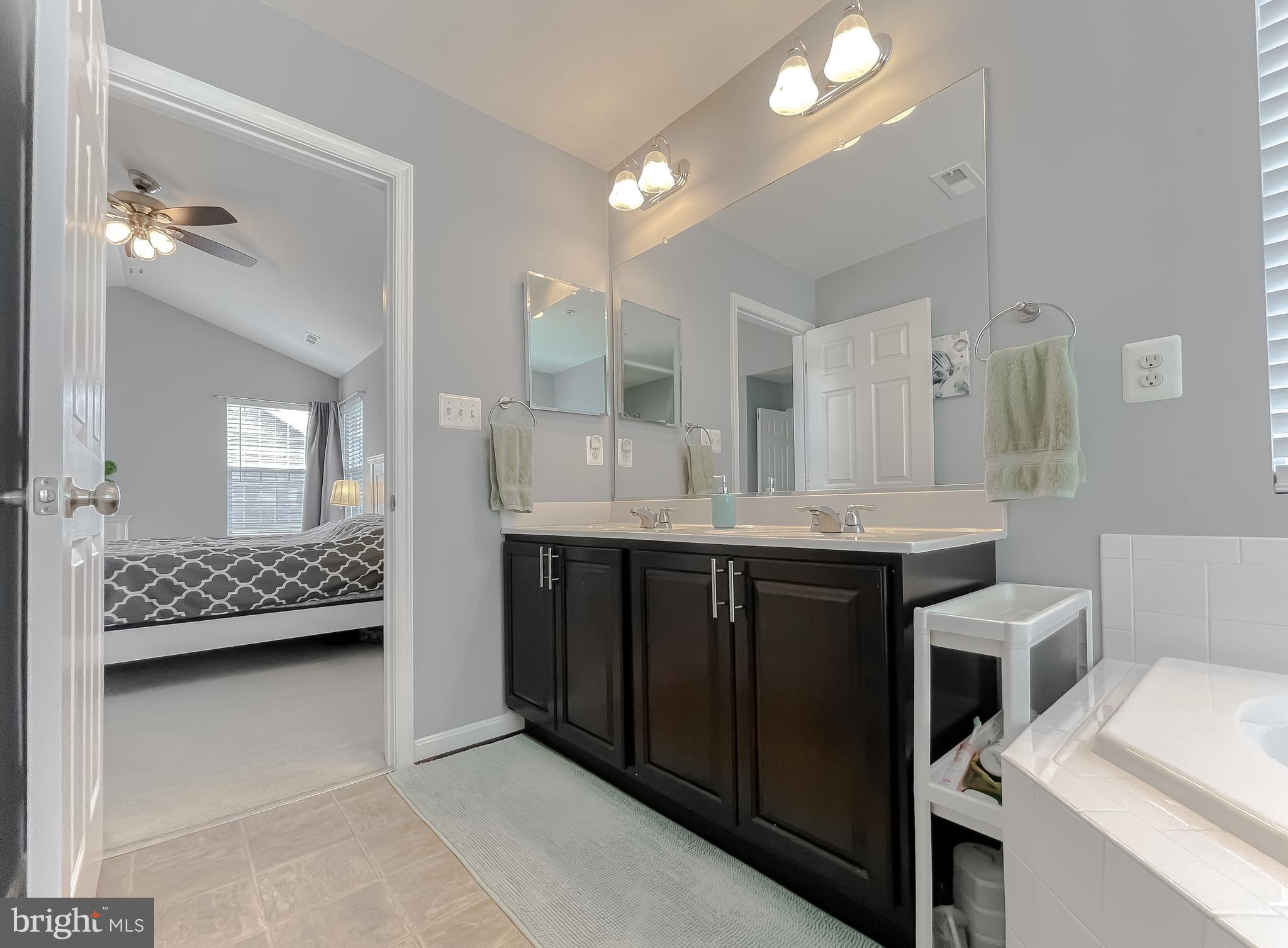 CLEMENTS POINTE - Residential