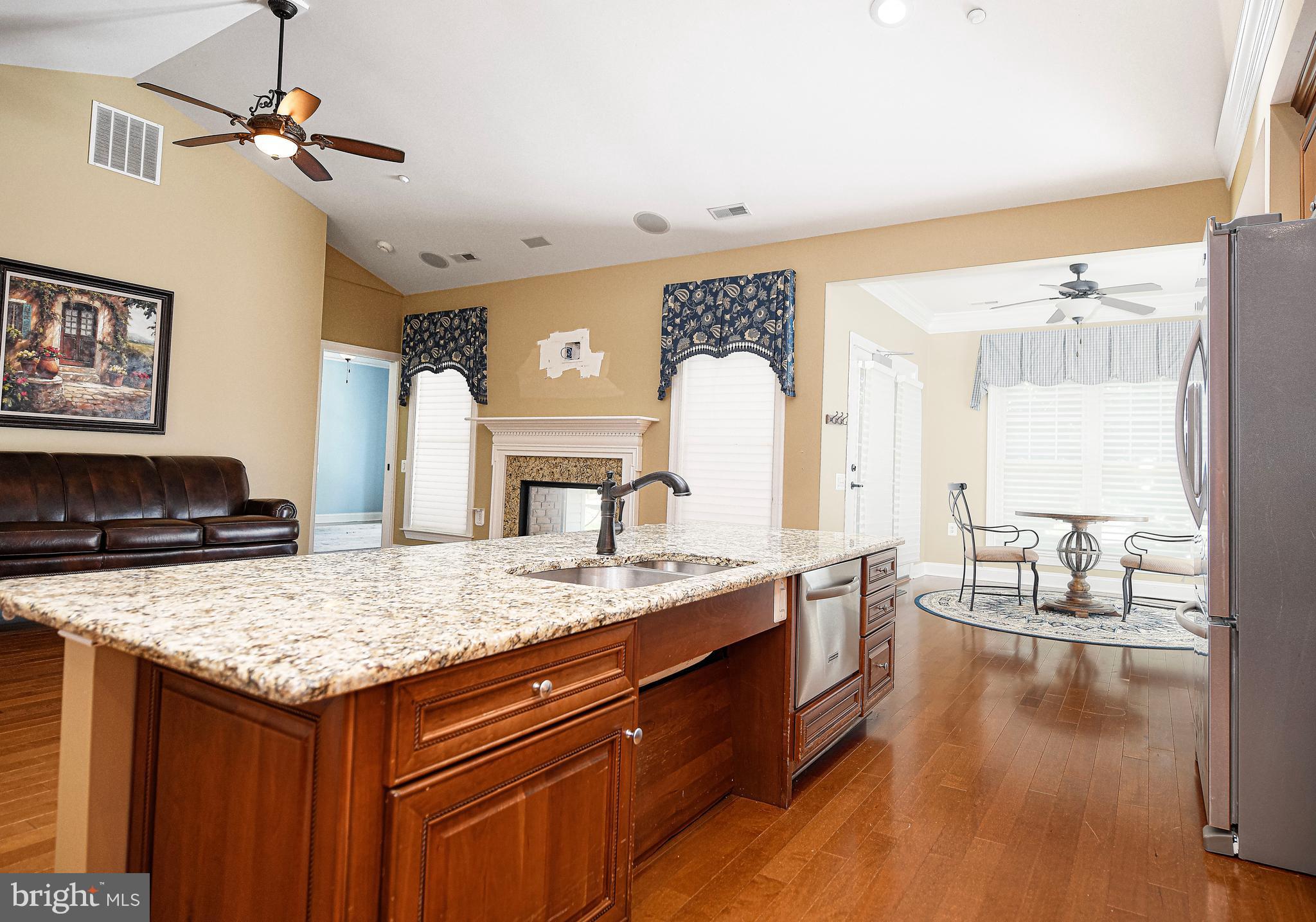 BENTLEY RIDGE - Residential