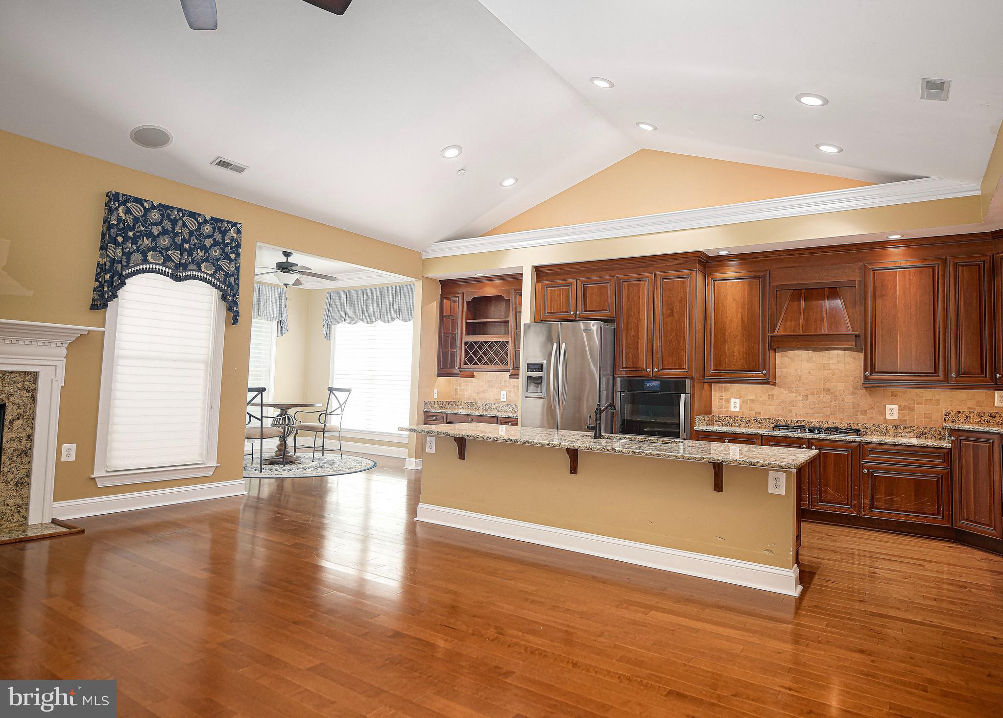 BENTLEY RIDGE - Residential