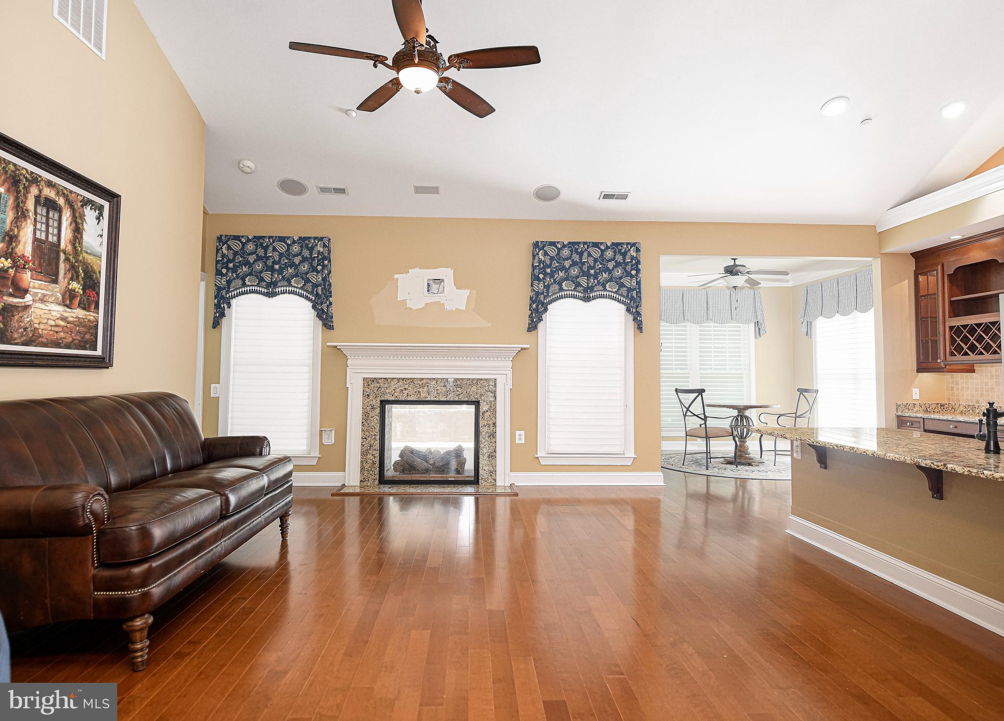 BENTLEY RIDGE - Residential