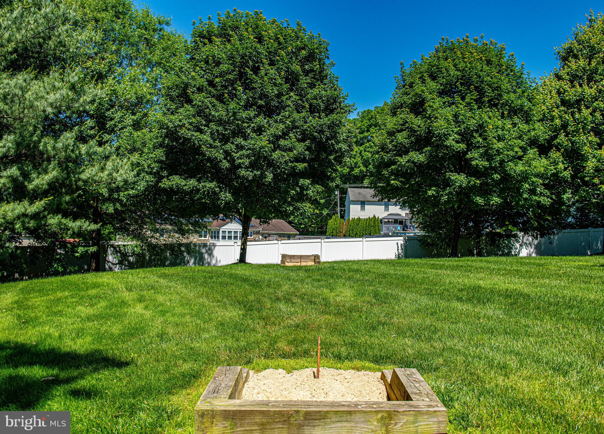 BENTLEY RIDGE - Residential