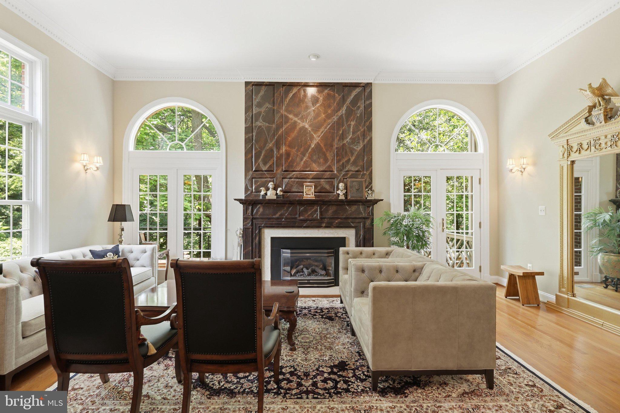 HAMPTON MANOR ESTATES - Residential
