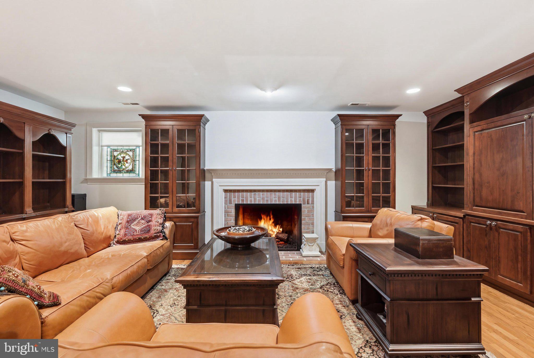HAMPTON MANOR ESTATES - Residential