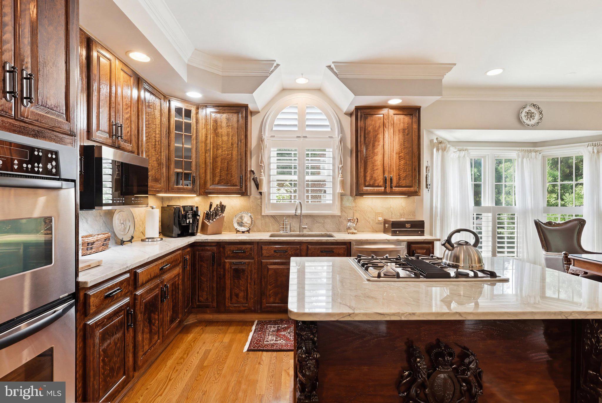 HAMPTON MANOR ESTATES - Residential