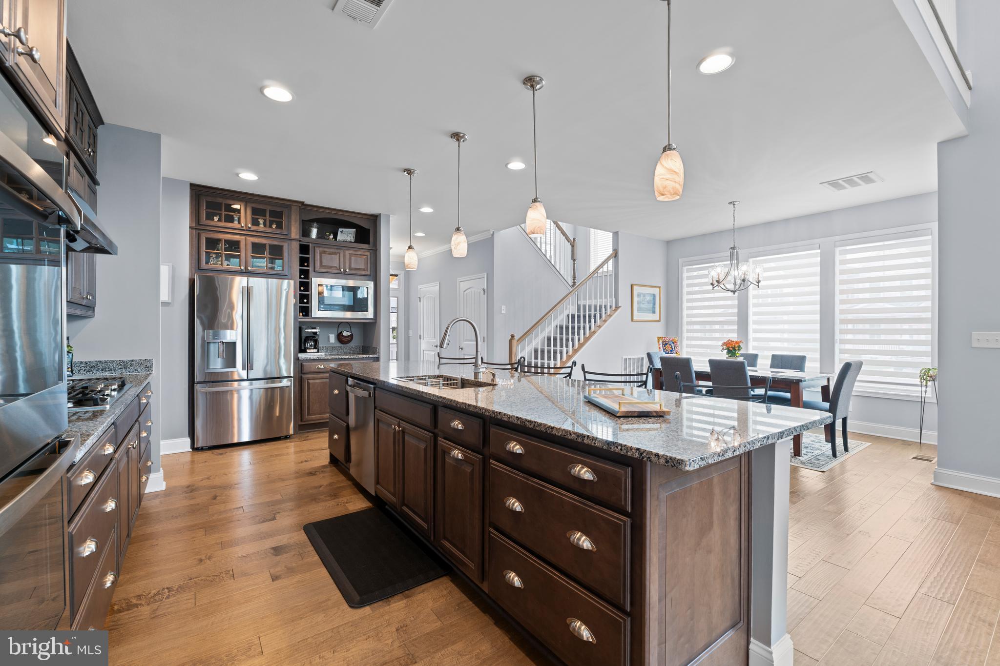 PENINSULA - Residential