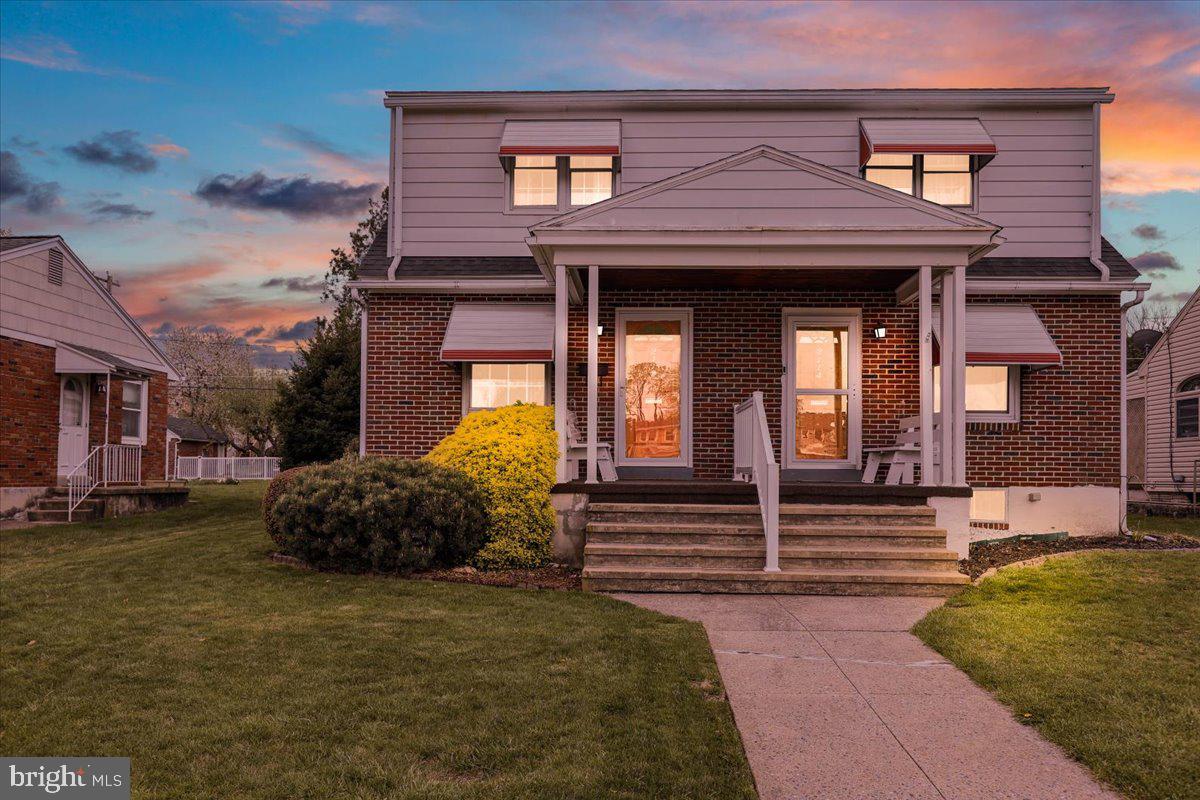 WEST LAWN - Residential