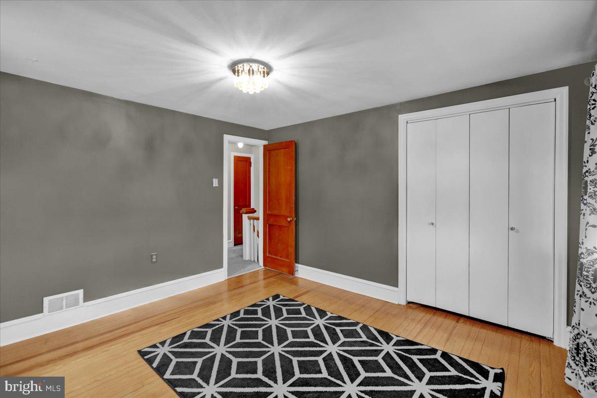 WEST LAWN - Residential