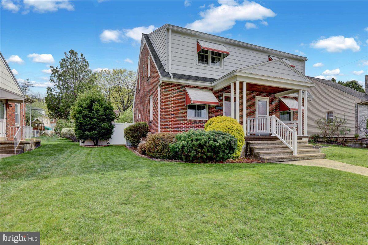 WEST LAWN - Residential