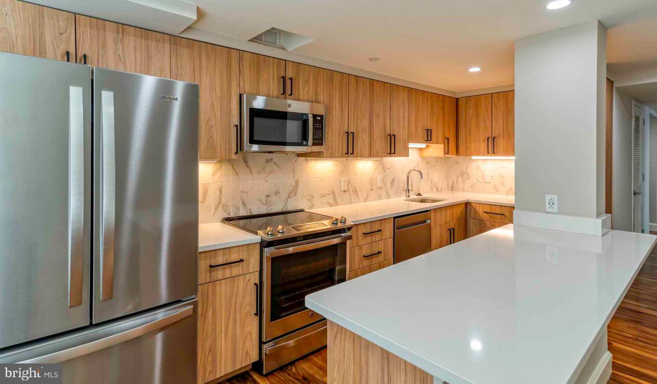 CENTER CITY - Residential Lease