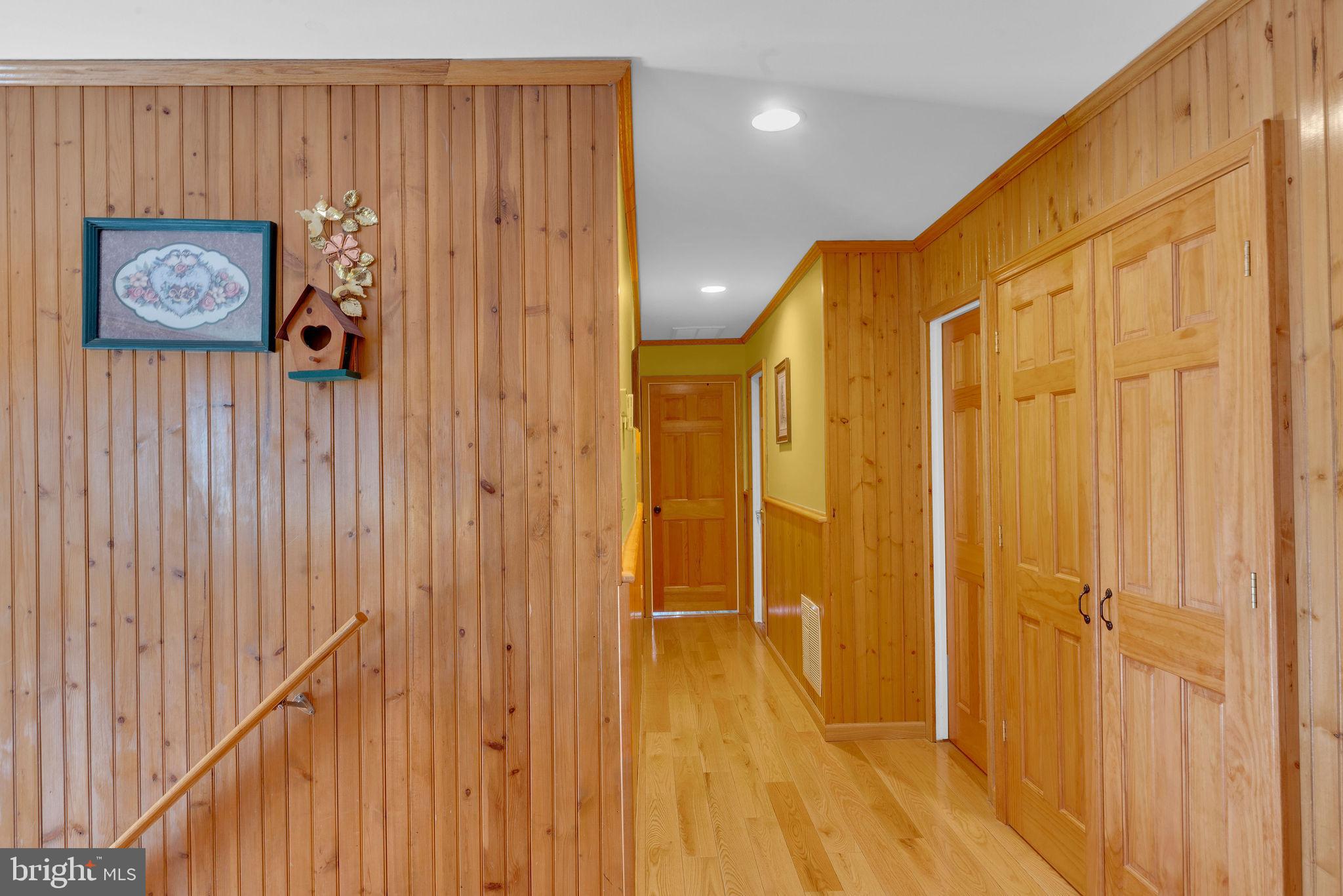 VILLAGE OF NOTTING - Residential