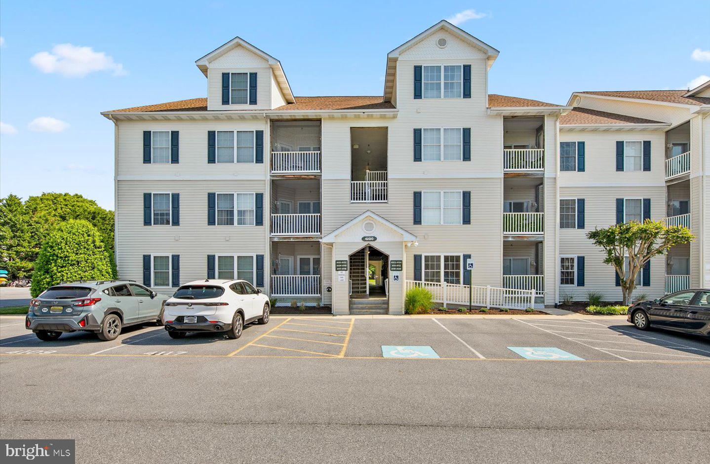CAPTIVA SANDS - Residential