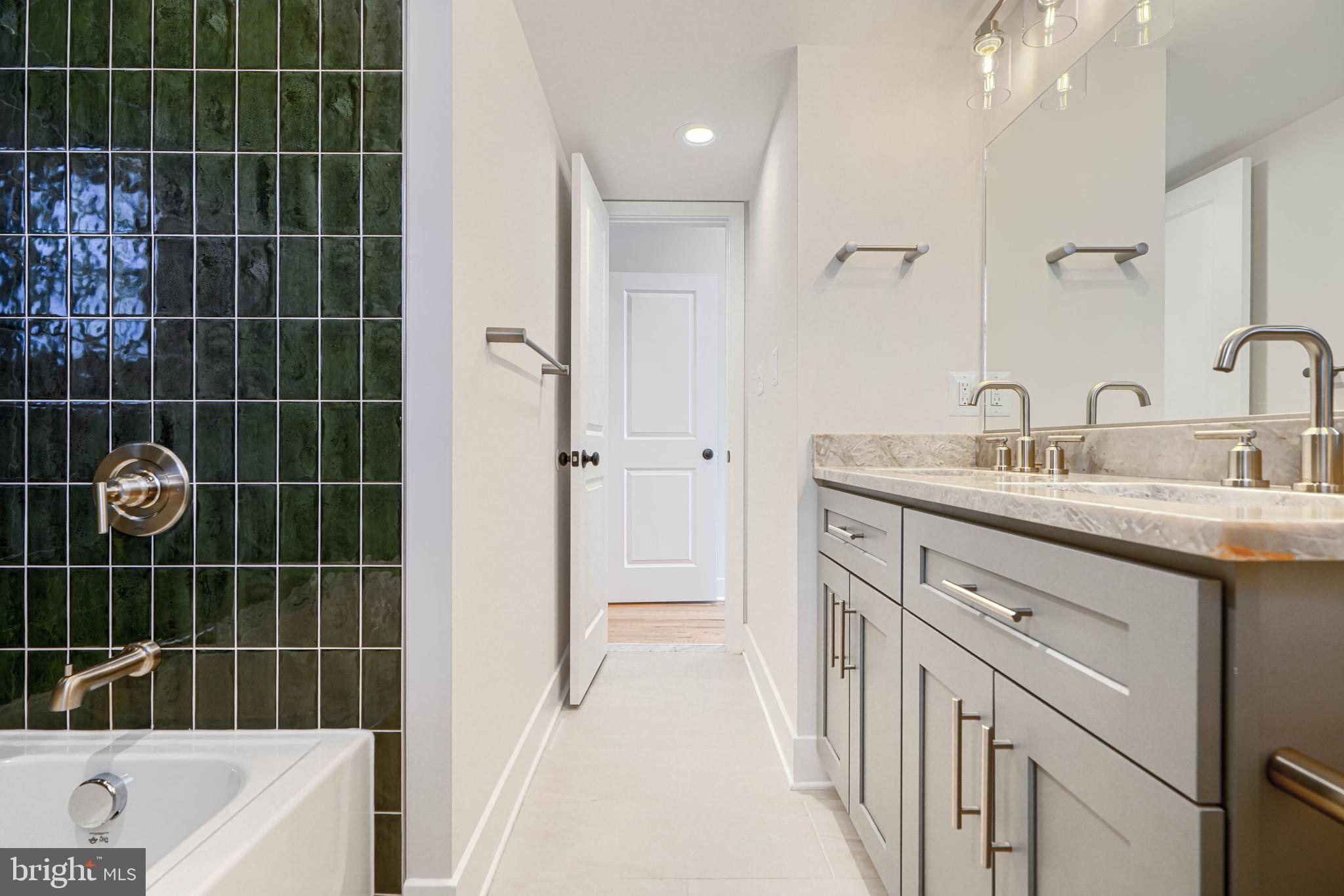 BUTCHERS HILL - Residential