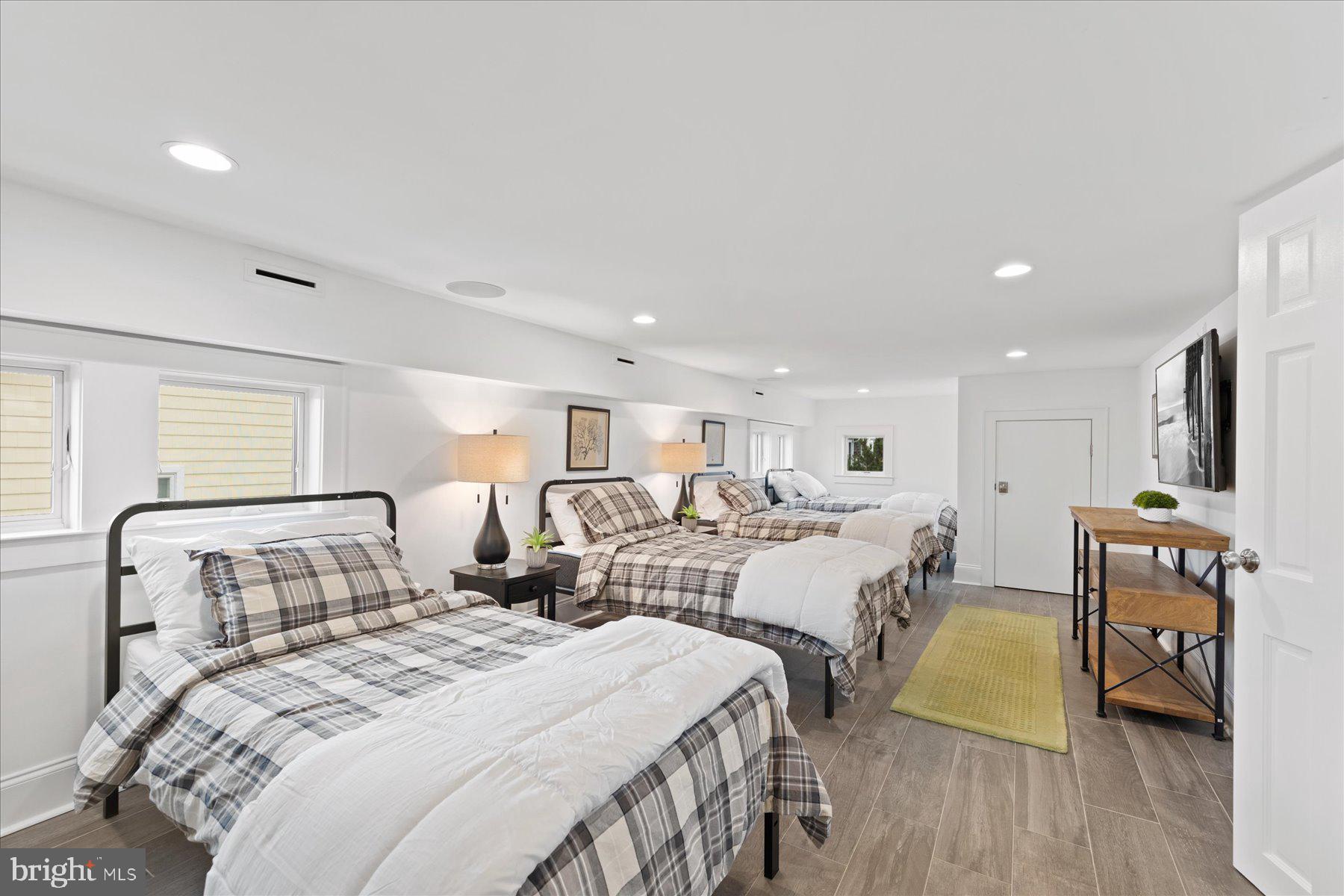 INDIAN BEACH - Residential