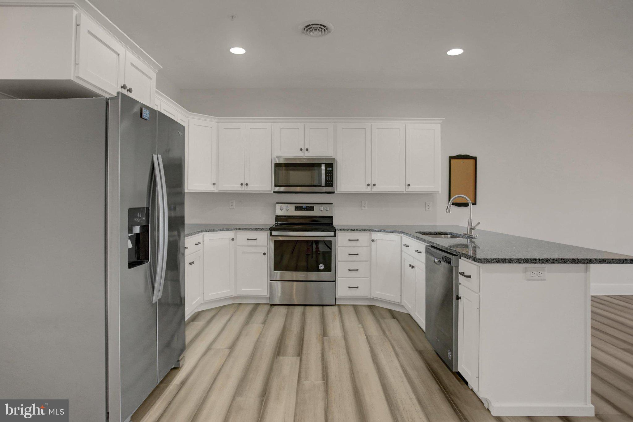 MEADOWSGREEN - Residential