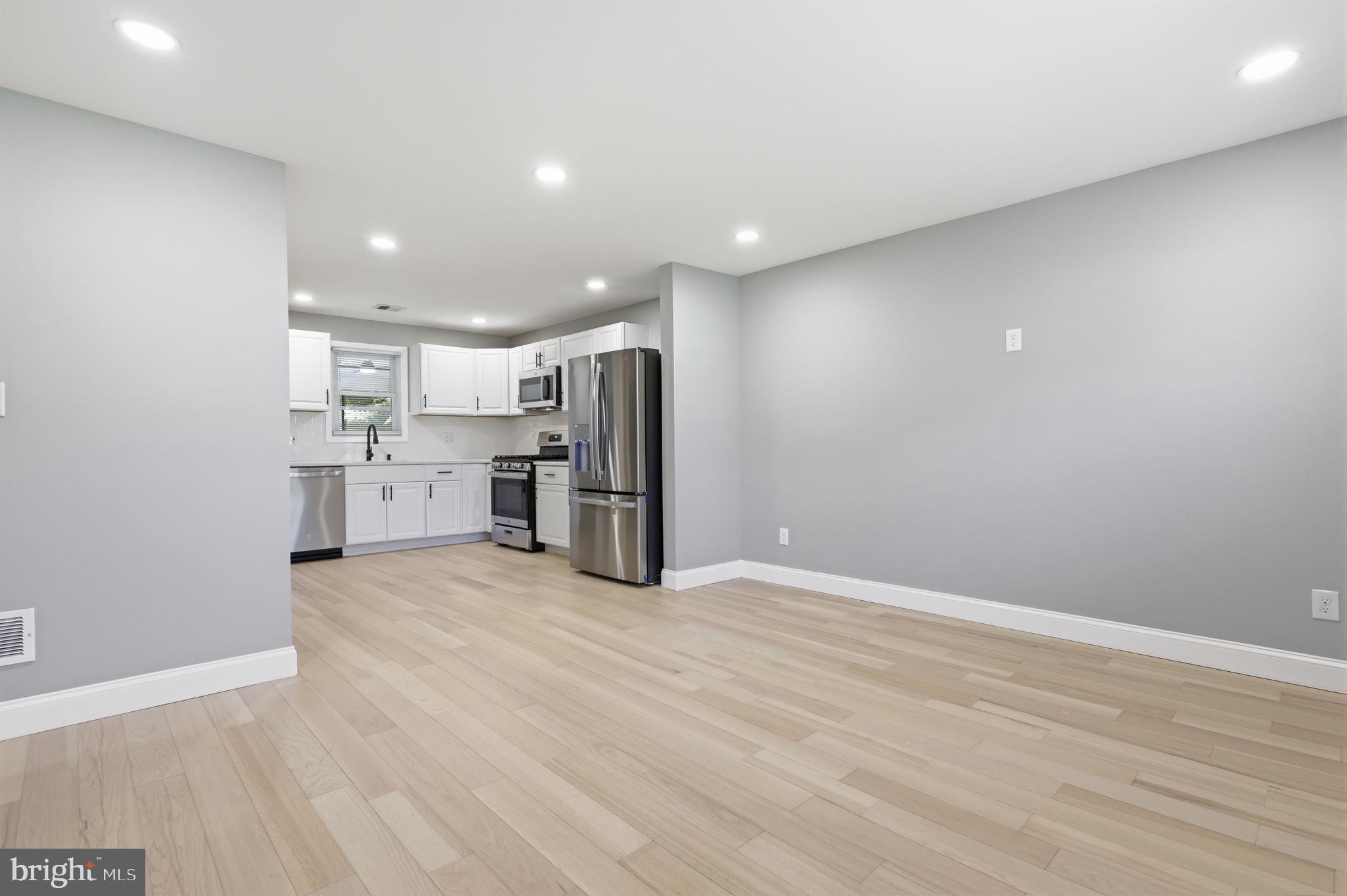 HATFIELD CROSSING - Residential