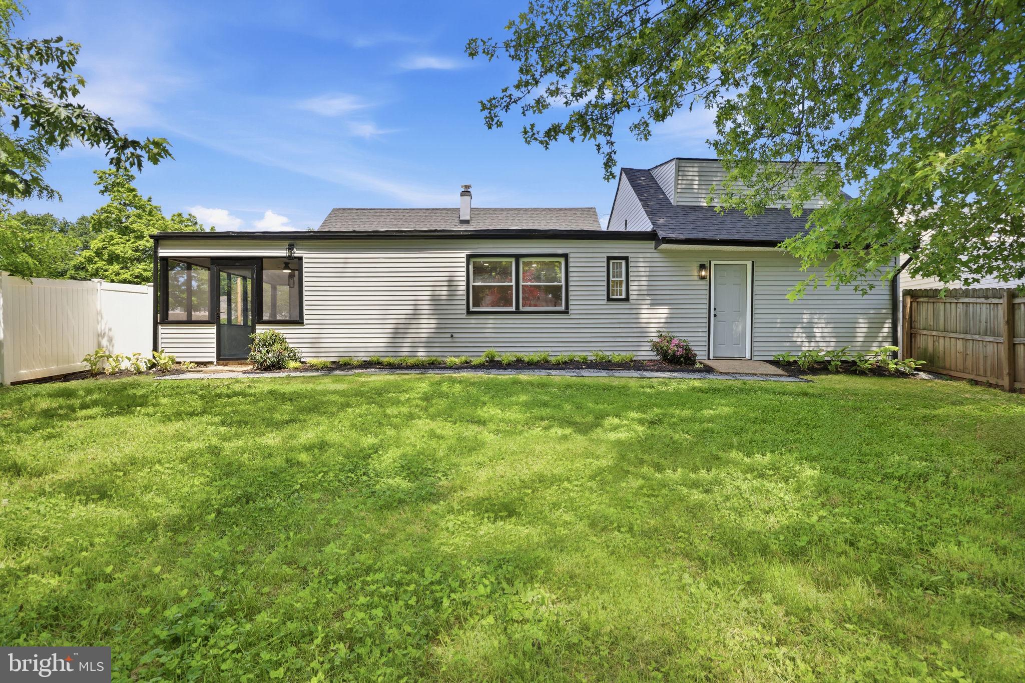 HATFIELD CROSSING - Residential