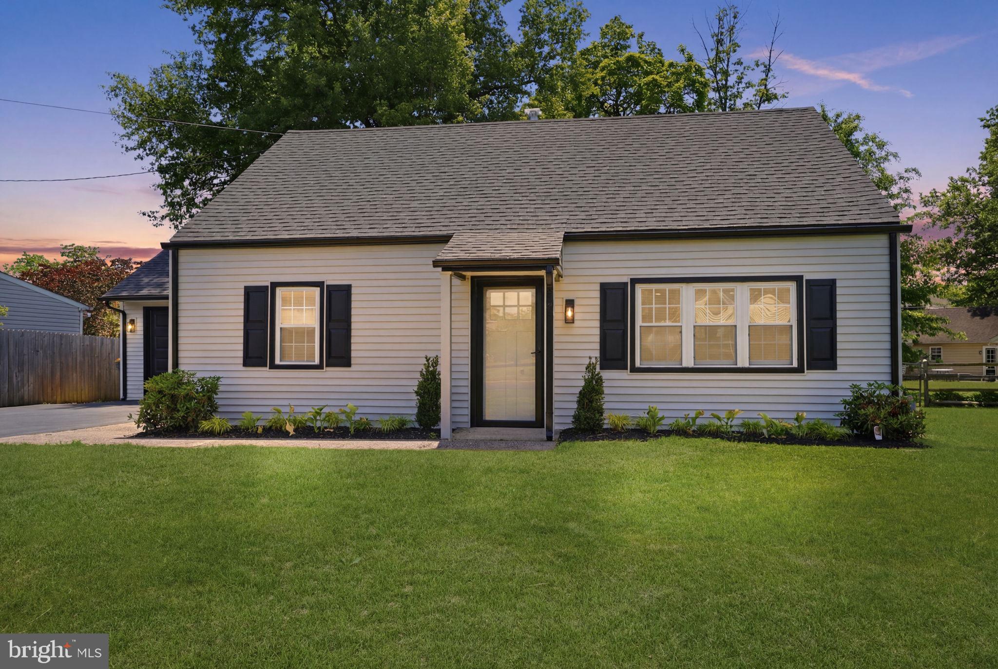 HATFIELD CROSSING - Residential