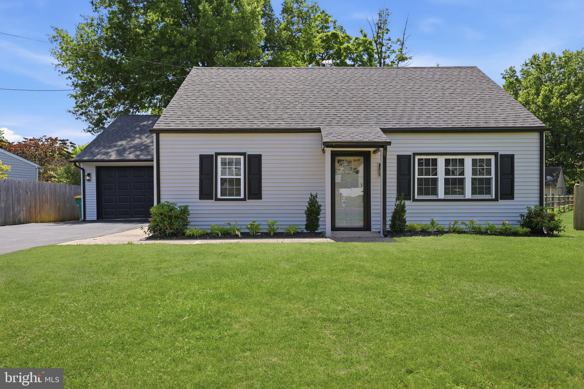 HATFIELD CROSSING - Residential