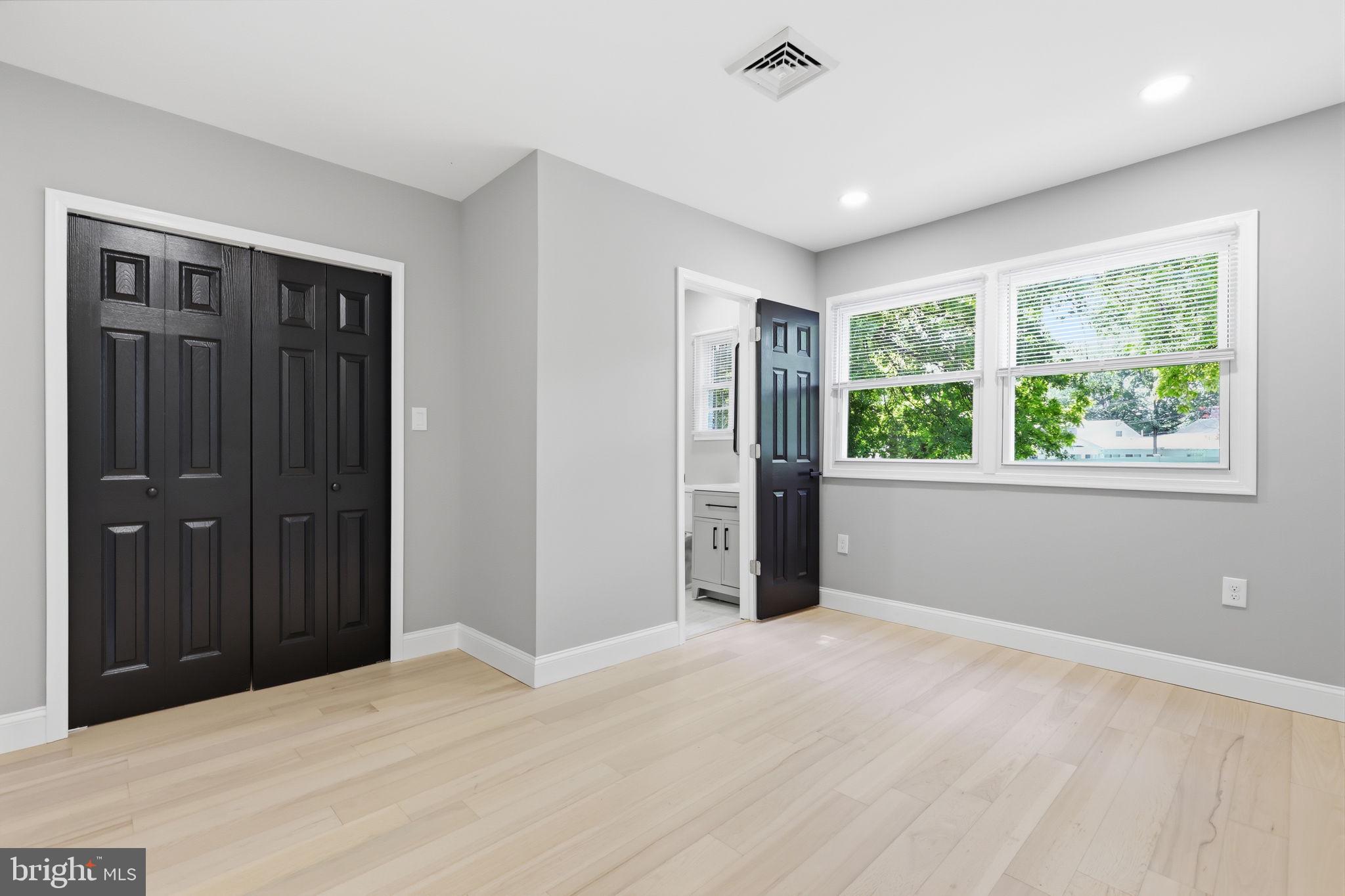 HATFIELD CROSSING - Residential