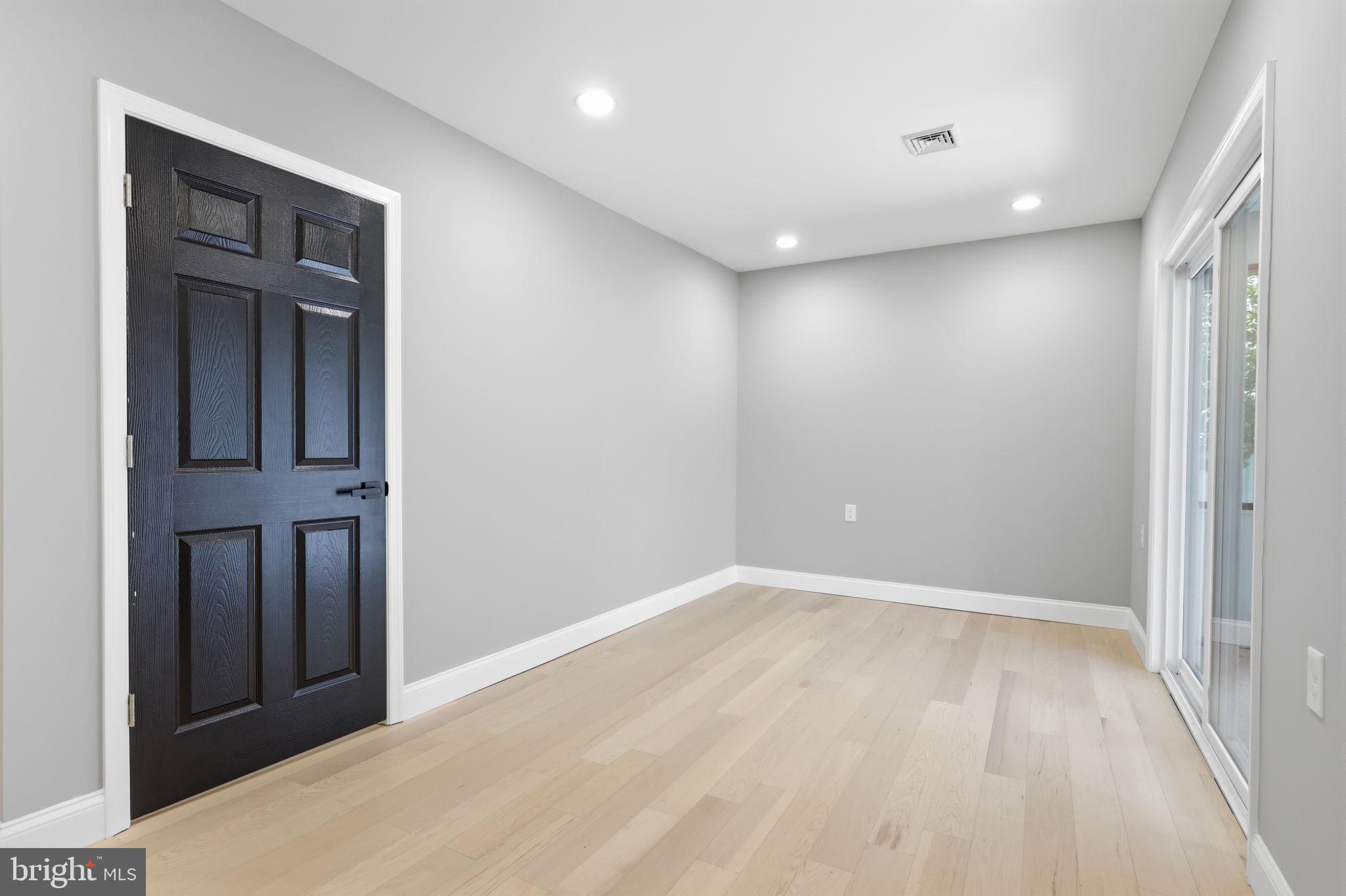 HATFIELD CROSSING - Residential