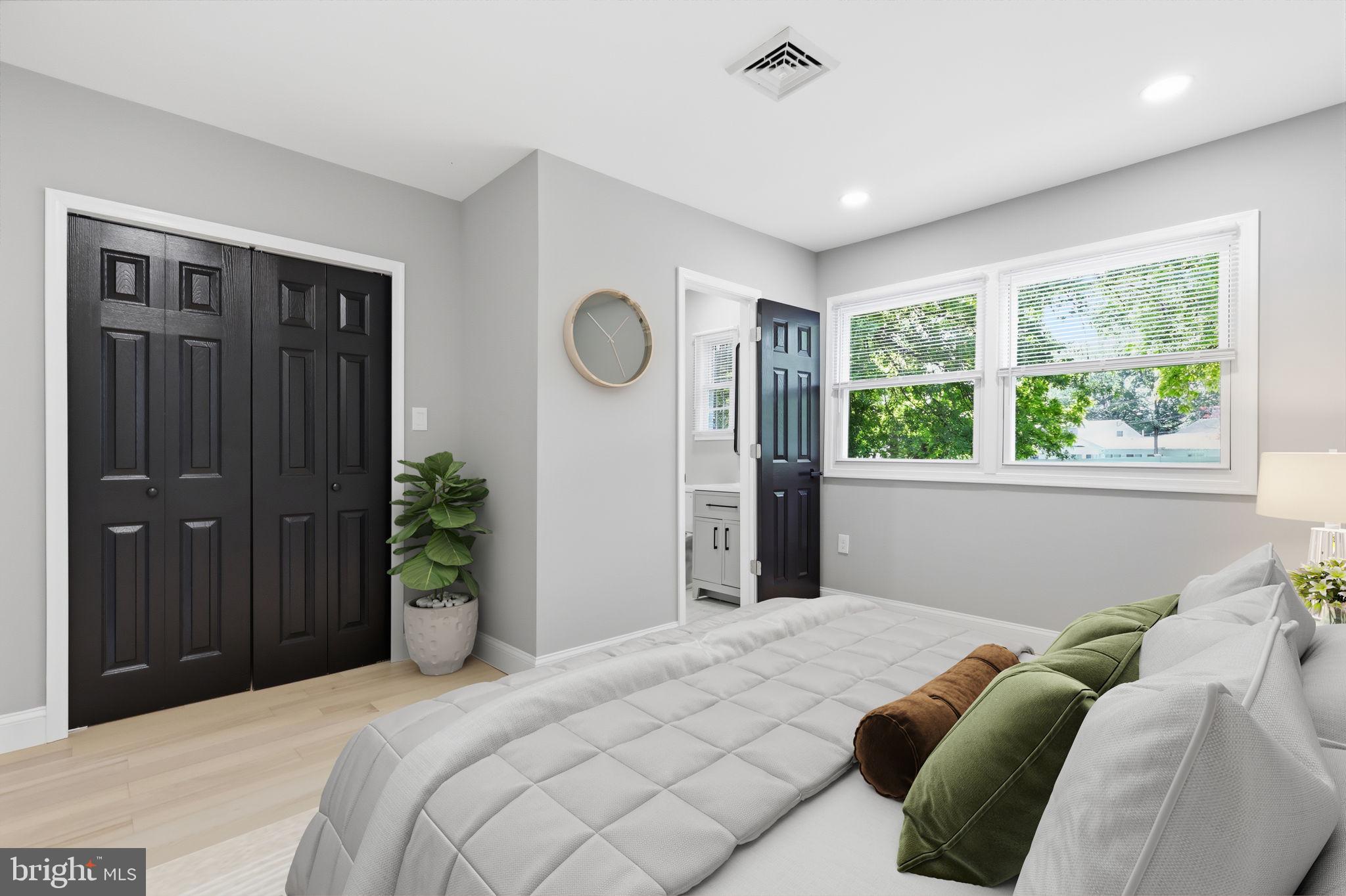 HATFIELD CROSSING - Residential