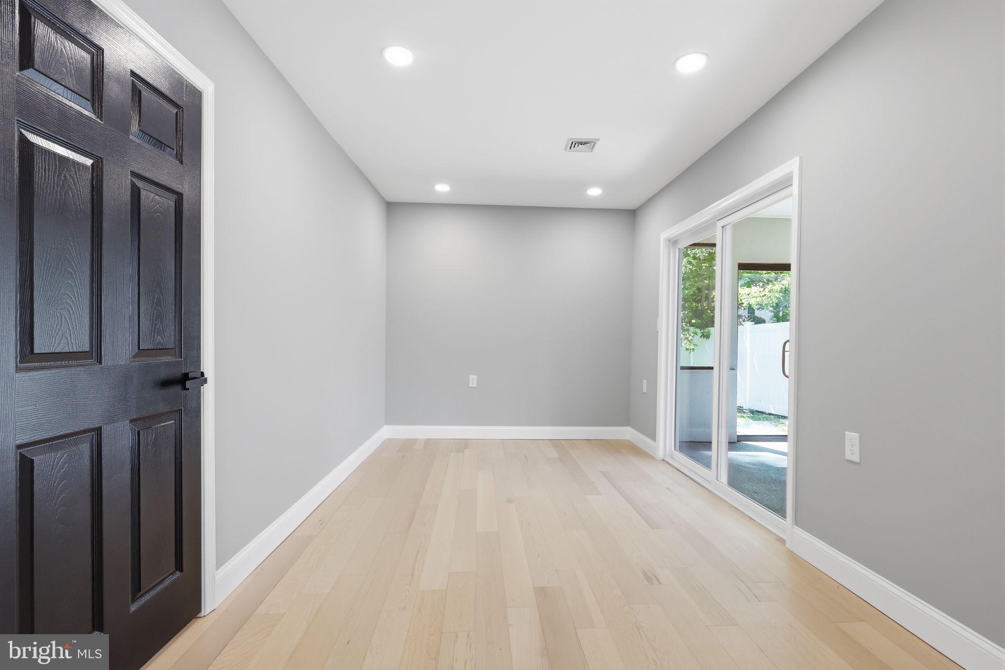HATFIELD CROSSING - Residential