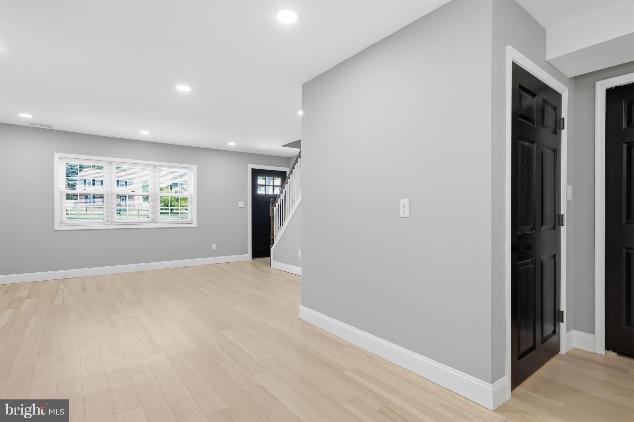 HATFIELD CROSSING - Residential