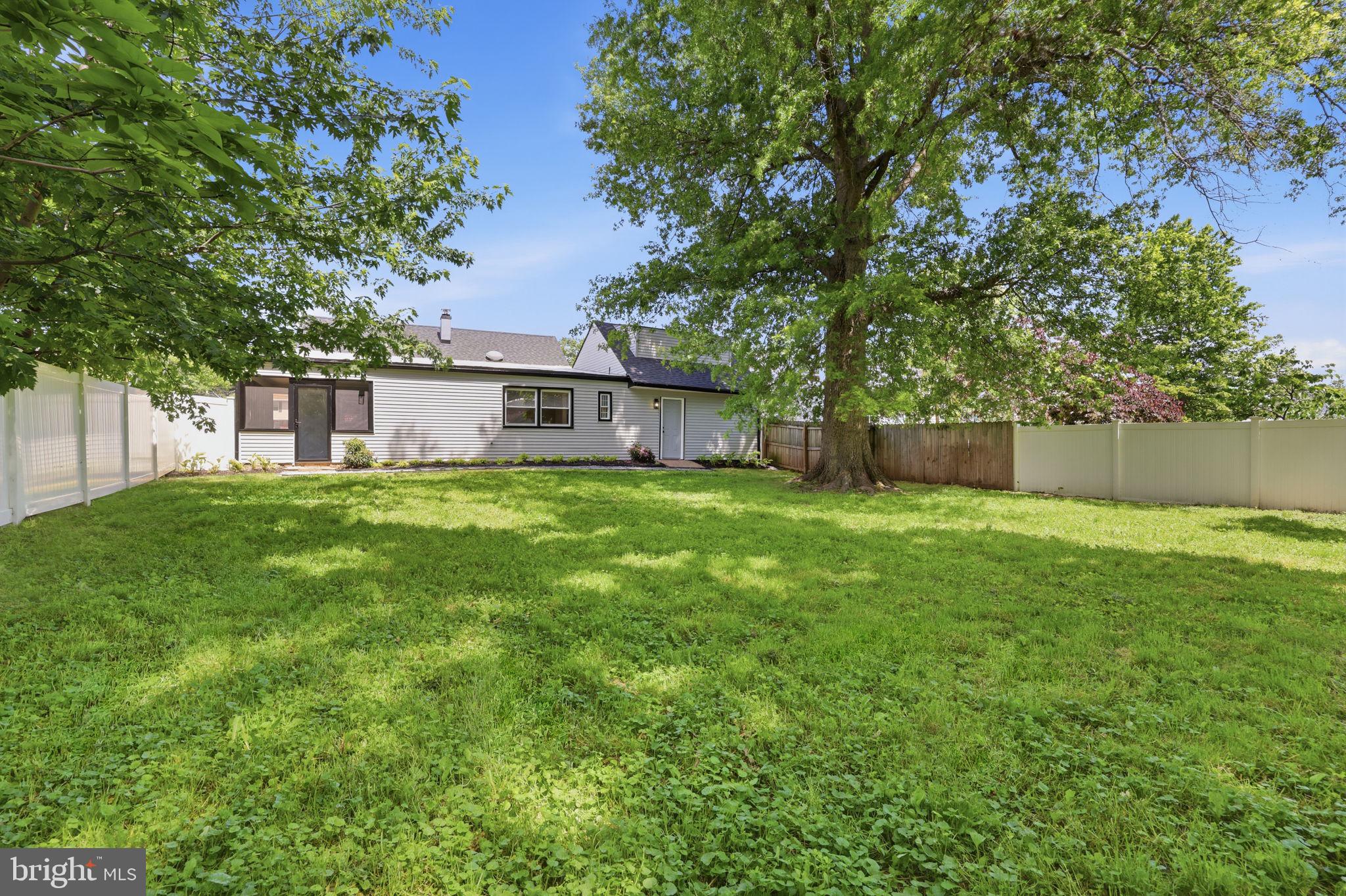 HATFIELD CROSSING - Residential