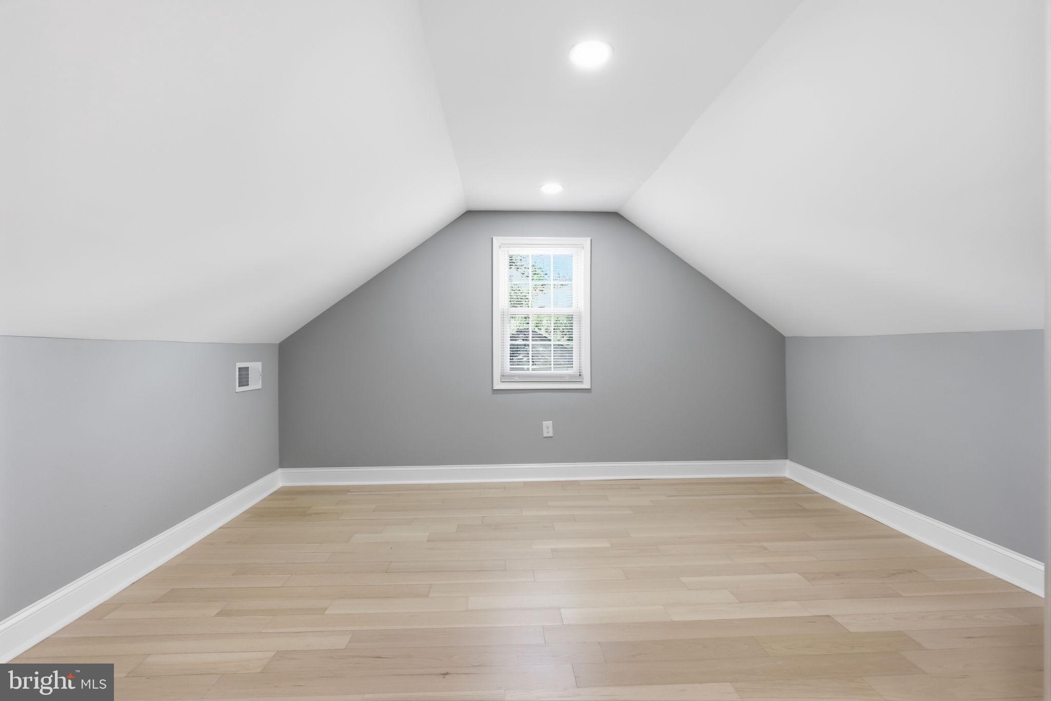 HATFIELD CROSSING - Residential